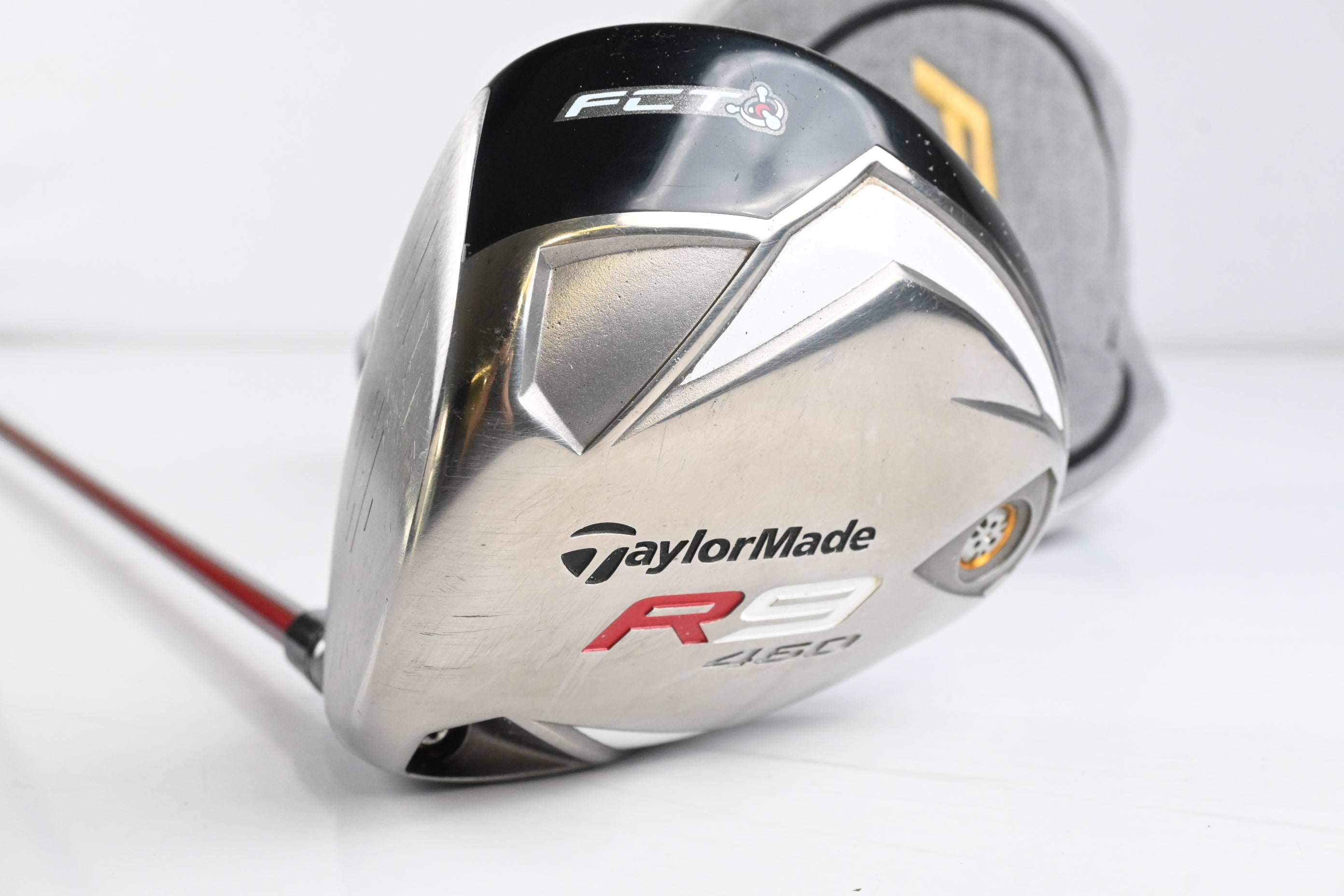 Left Hand Taylormade R9 460 Driver / 10.5 Degree / Regular Flex Fujikura Motore