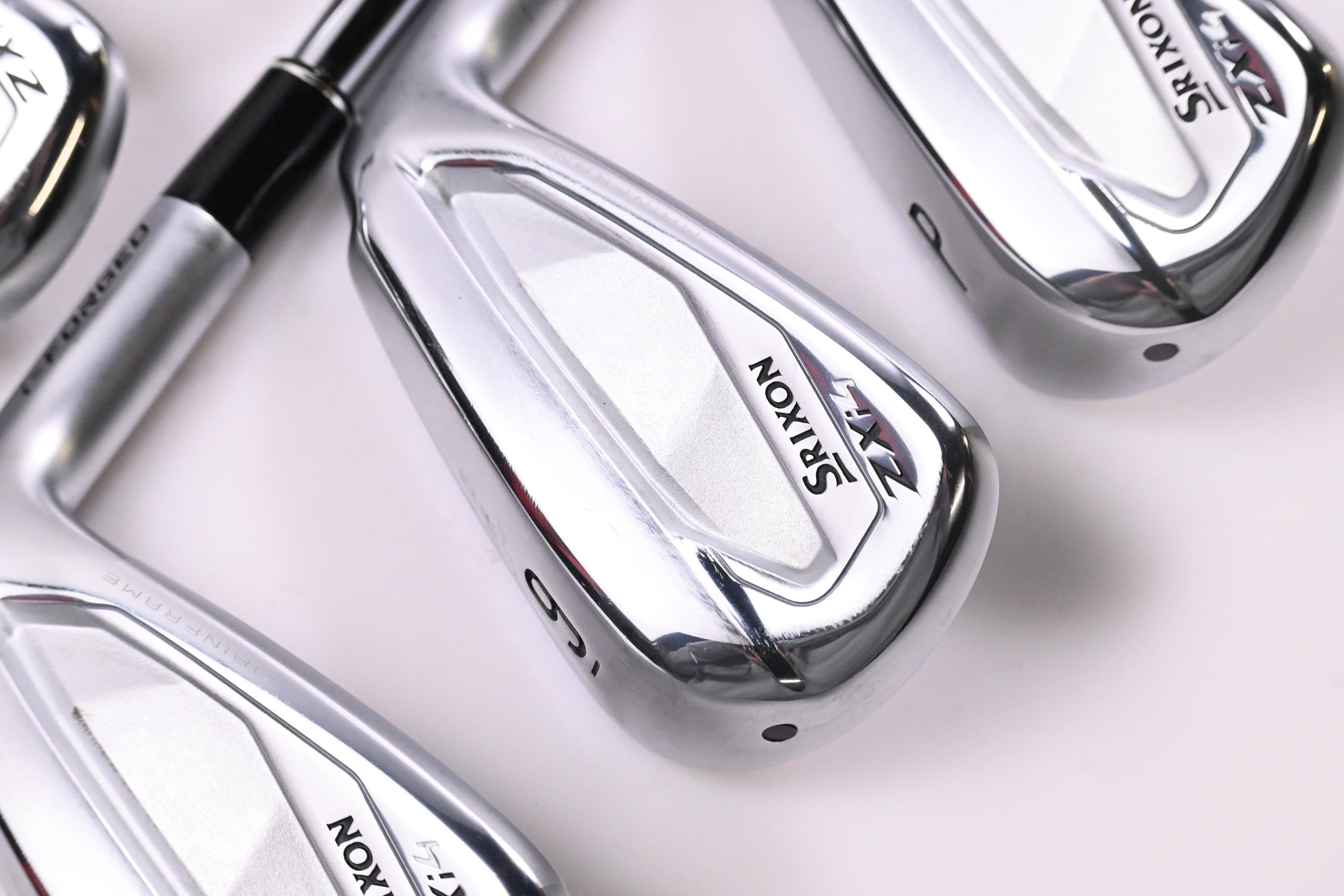 Srixon ZXi4 Irons / 6-PW / Regular Flex N.S.Pro Modus³ Tour 105 Shafts