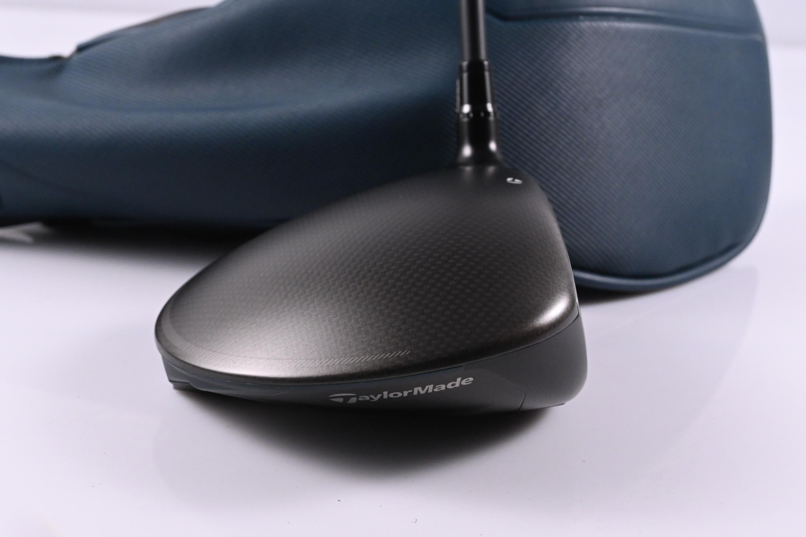 Taylormade Qi4D Max Driver / 9 Degree / Regular Flex Mitsubishi Reax 60 Shaft