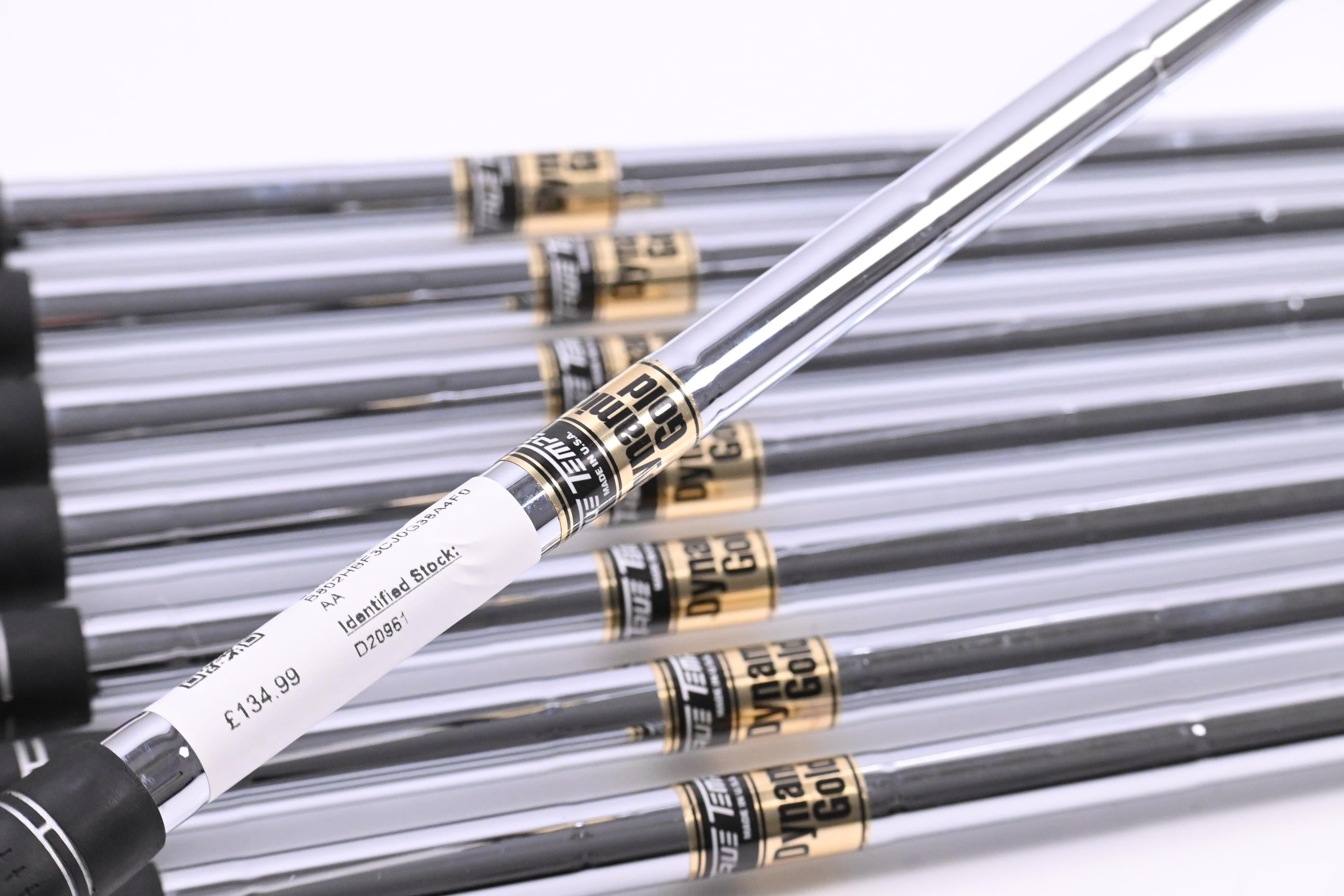 Dynamic Gold S300 Shafts / Stiff Flex / Set of 8 / .355" Tip