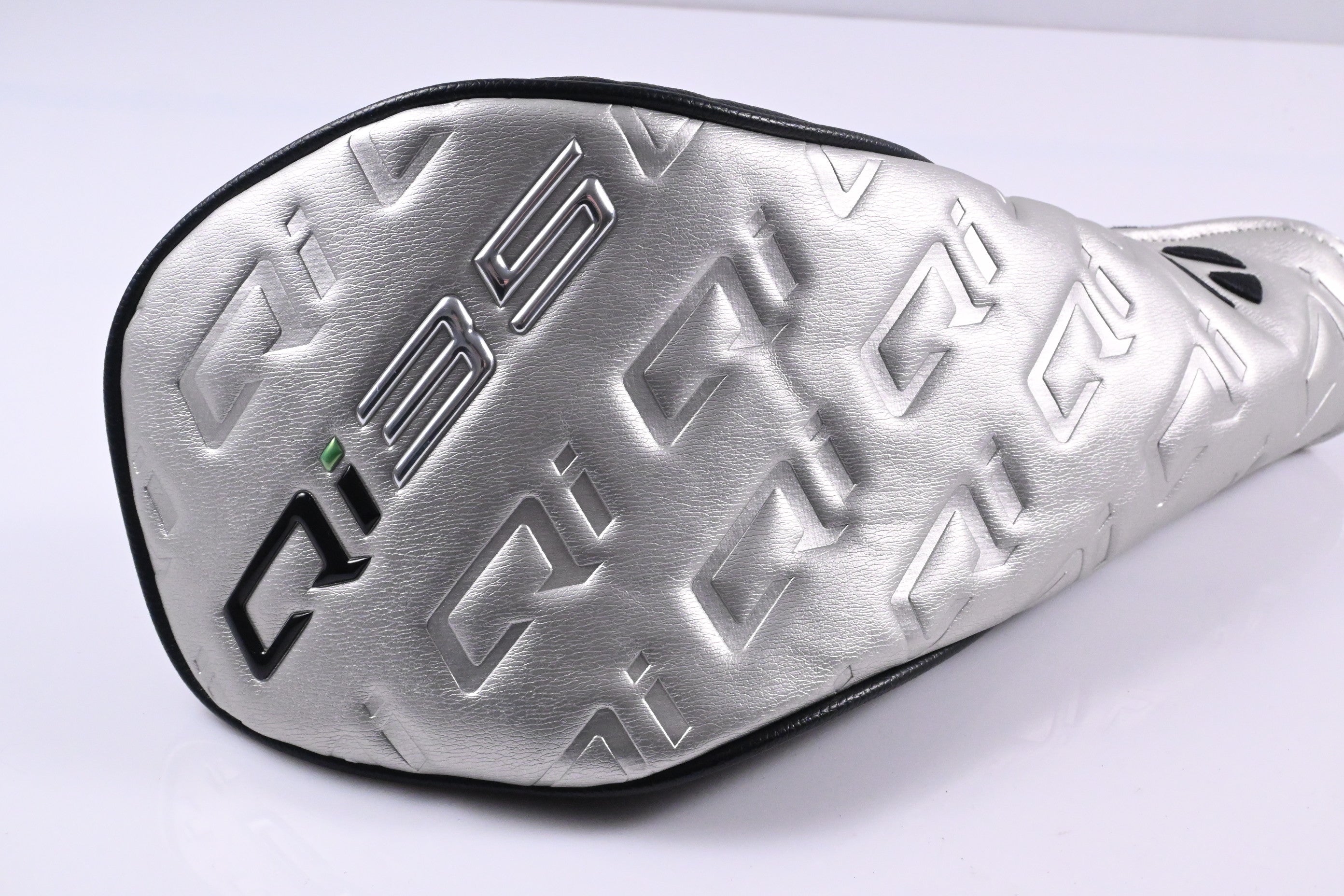 Taylormade Qi35 Driver / 10.5 Degree / Regular Flex Fujikura Ventus Blue '25 5