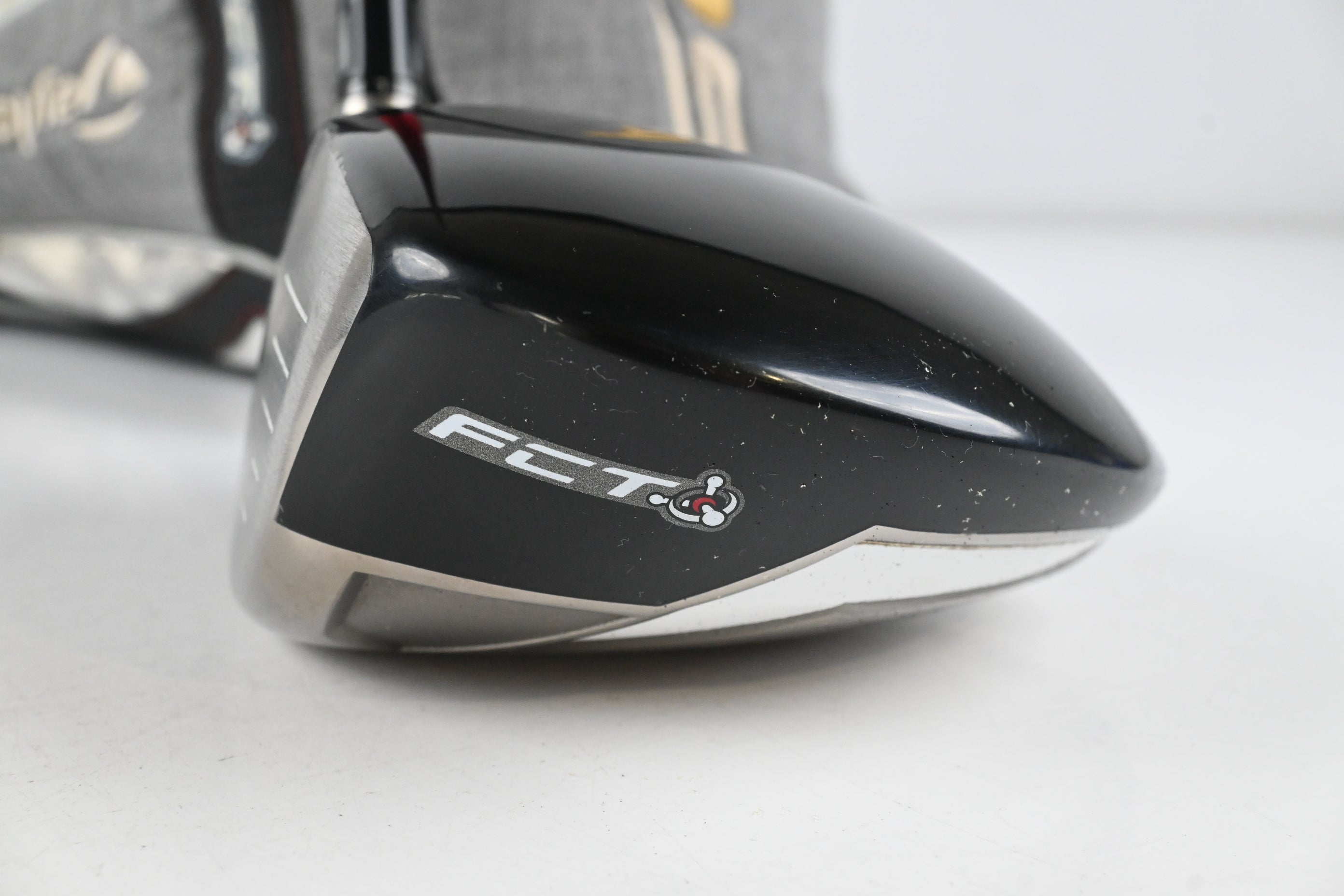 Left Hand Taylormade R9 460 Driver / 10.5 Degree / Regular Flex Fujikura Motore