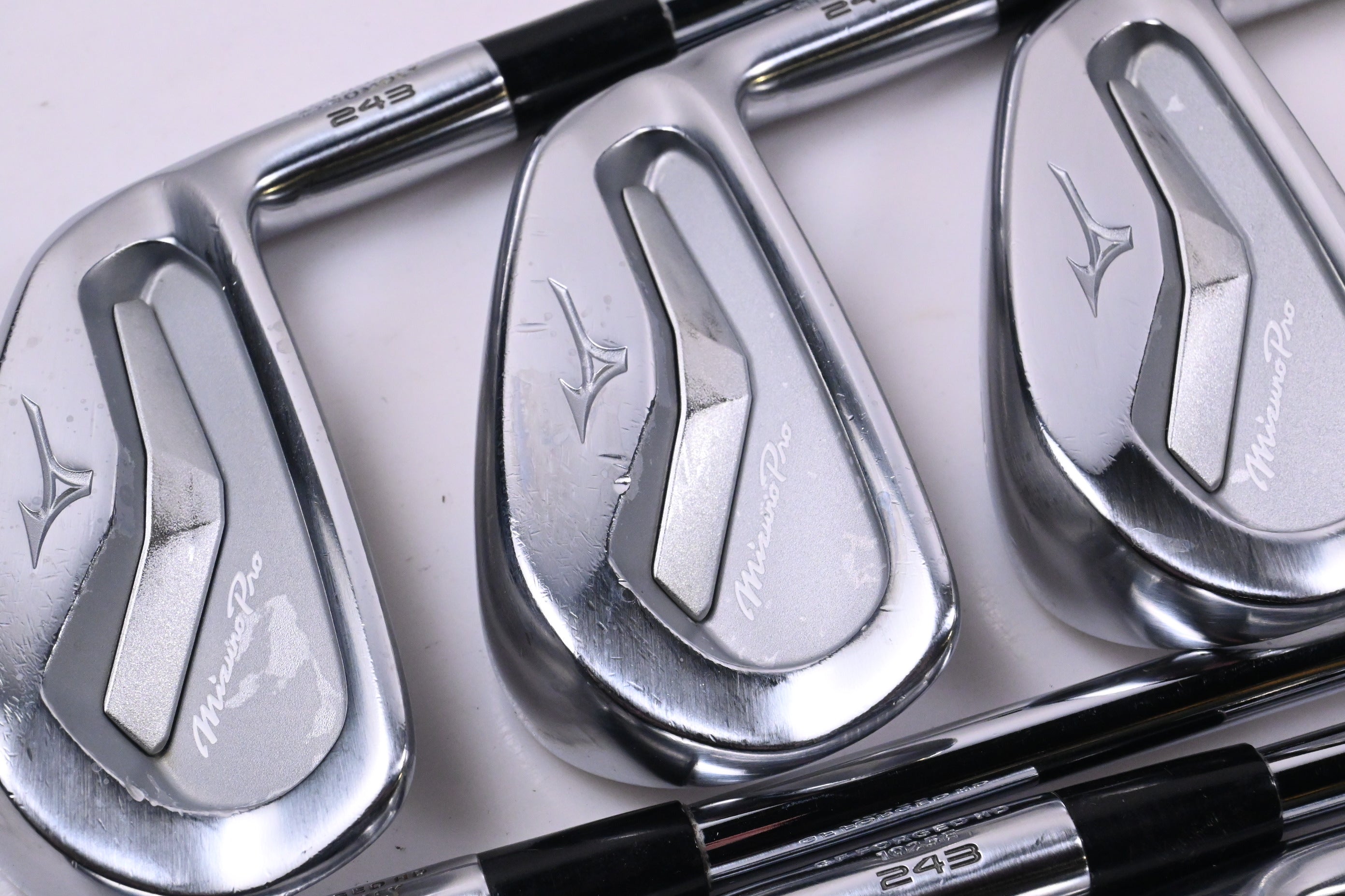Mizuno Pro 243 Irons / 4-PW / X-Flex Dynamic Gold Mid 115 X100 Shafts