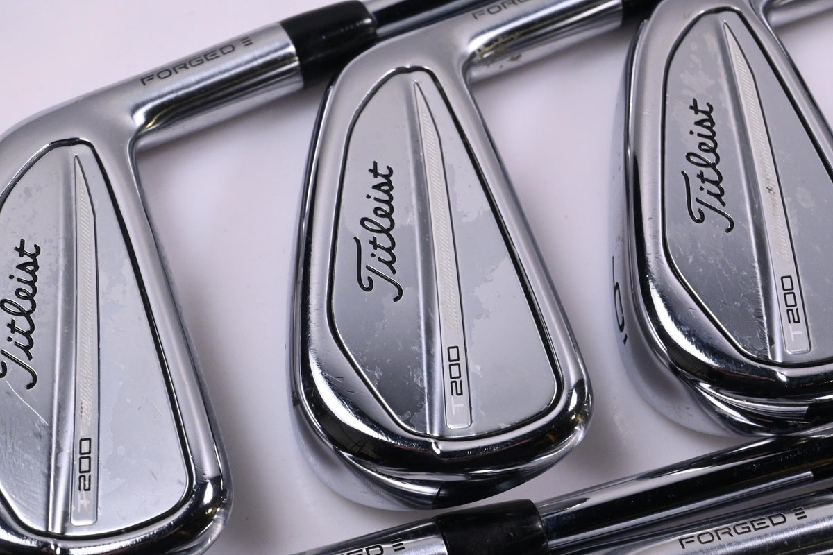 Titleist T200 2023 Irons / 4-PW+48° / Regular Flex Project X Shafts