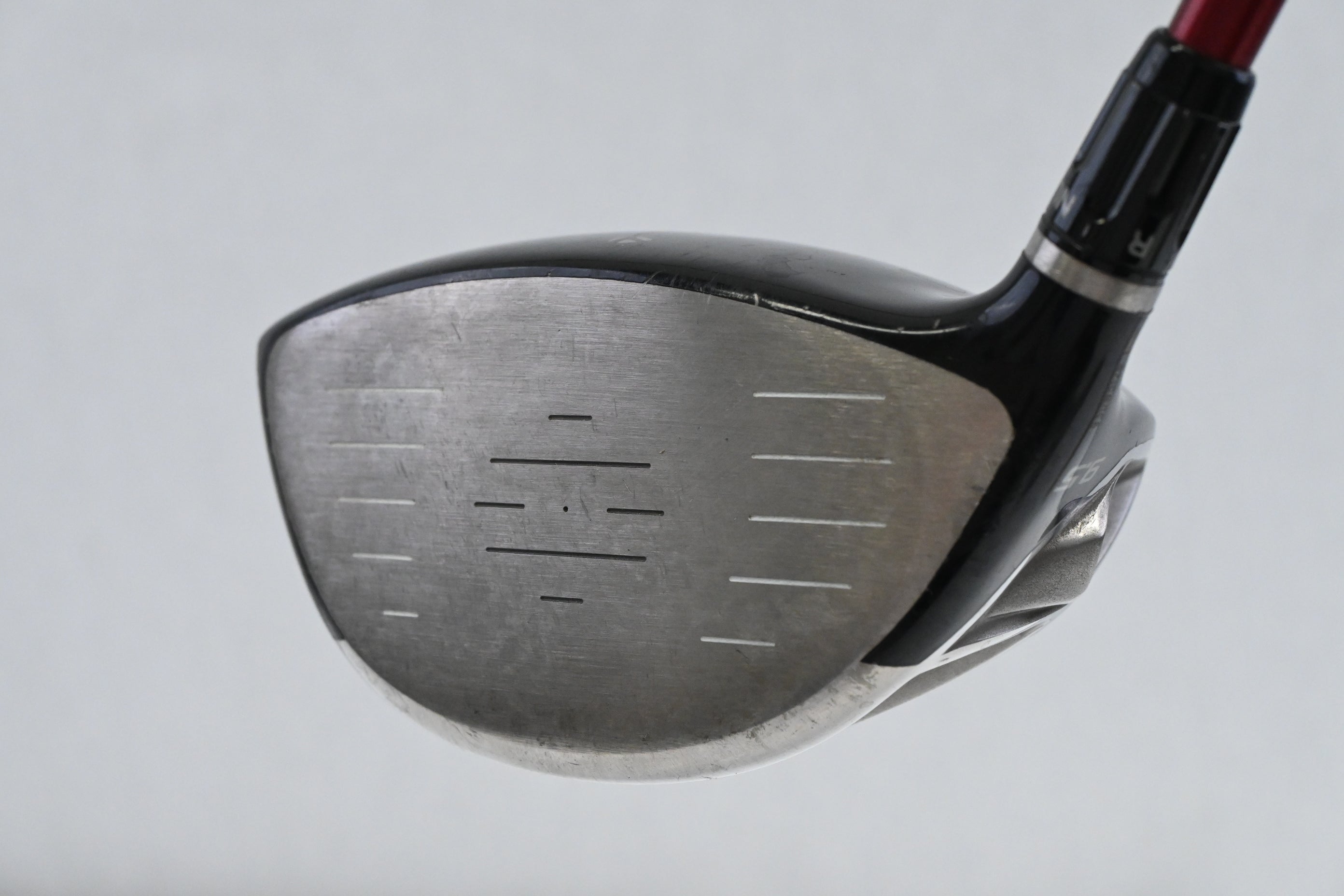 Taylormade R9 Driver / 9.5 Degree / Stiff Flex Fujikura Motore 65 Shaft