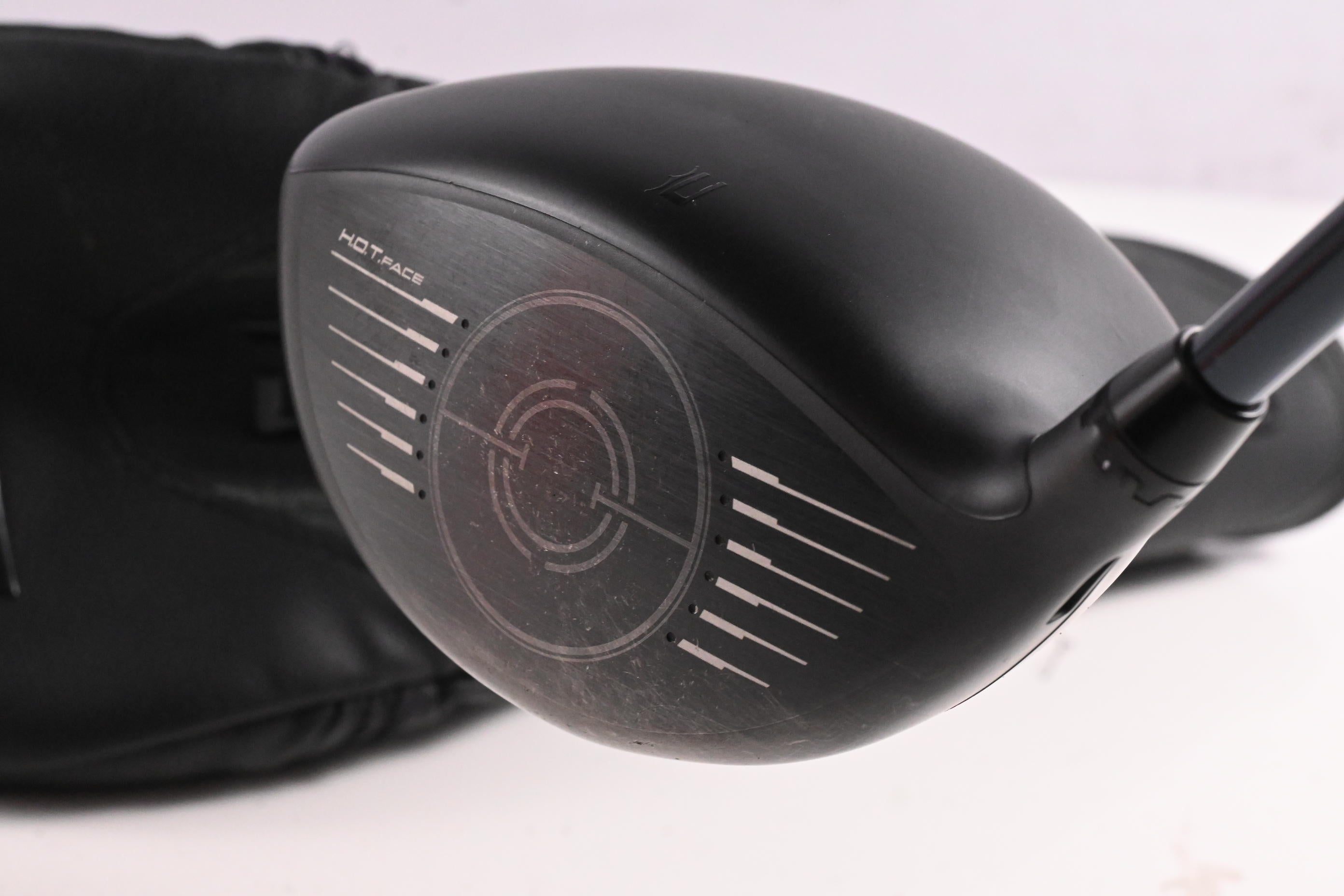 Cobra Darkspeed LS Driver / 9 Degree / Stiff Flex UST Mamiya LinQ Blue 6F4 Shaft