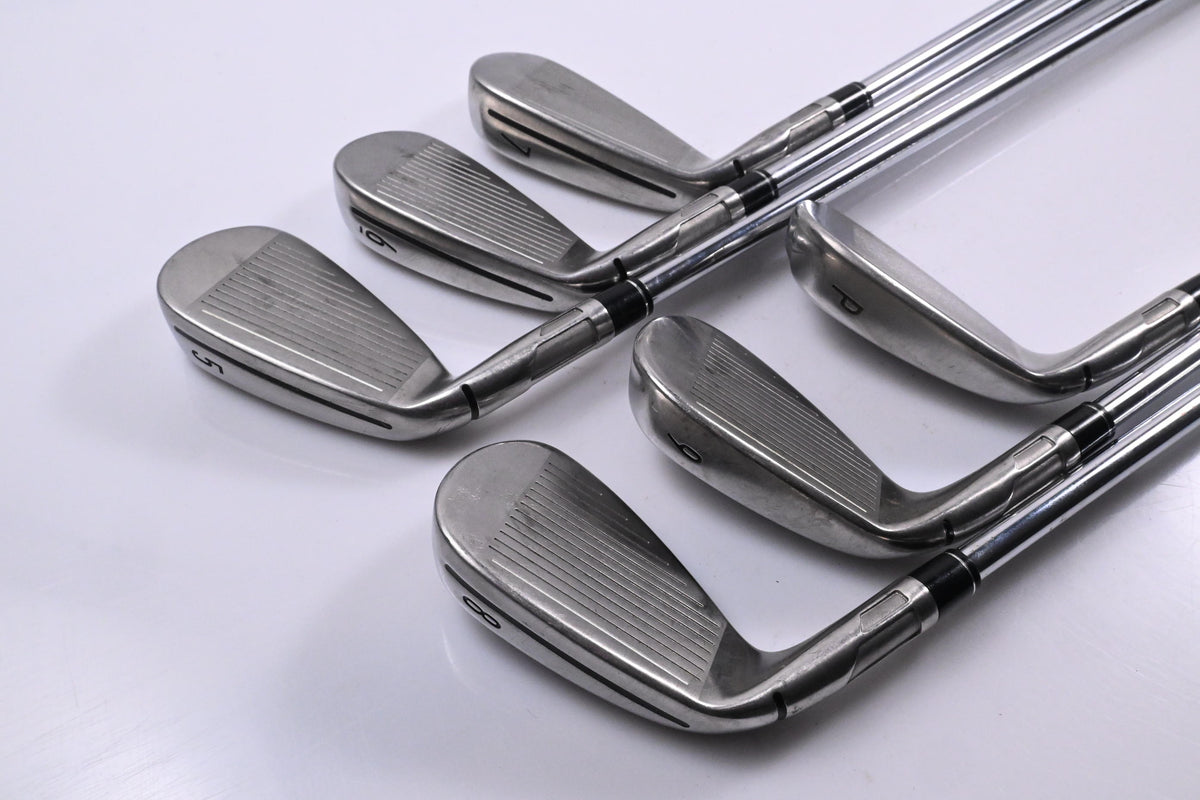 Taylormade SIM2 Max Irons / 5-PW / Regular Flex KBS MAX MT 85 Shaft