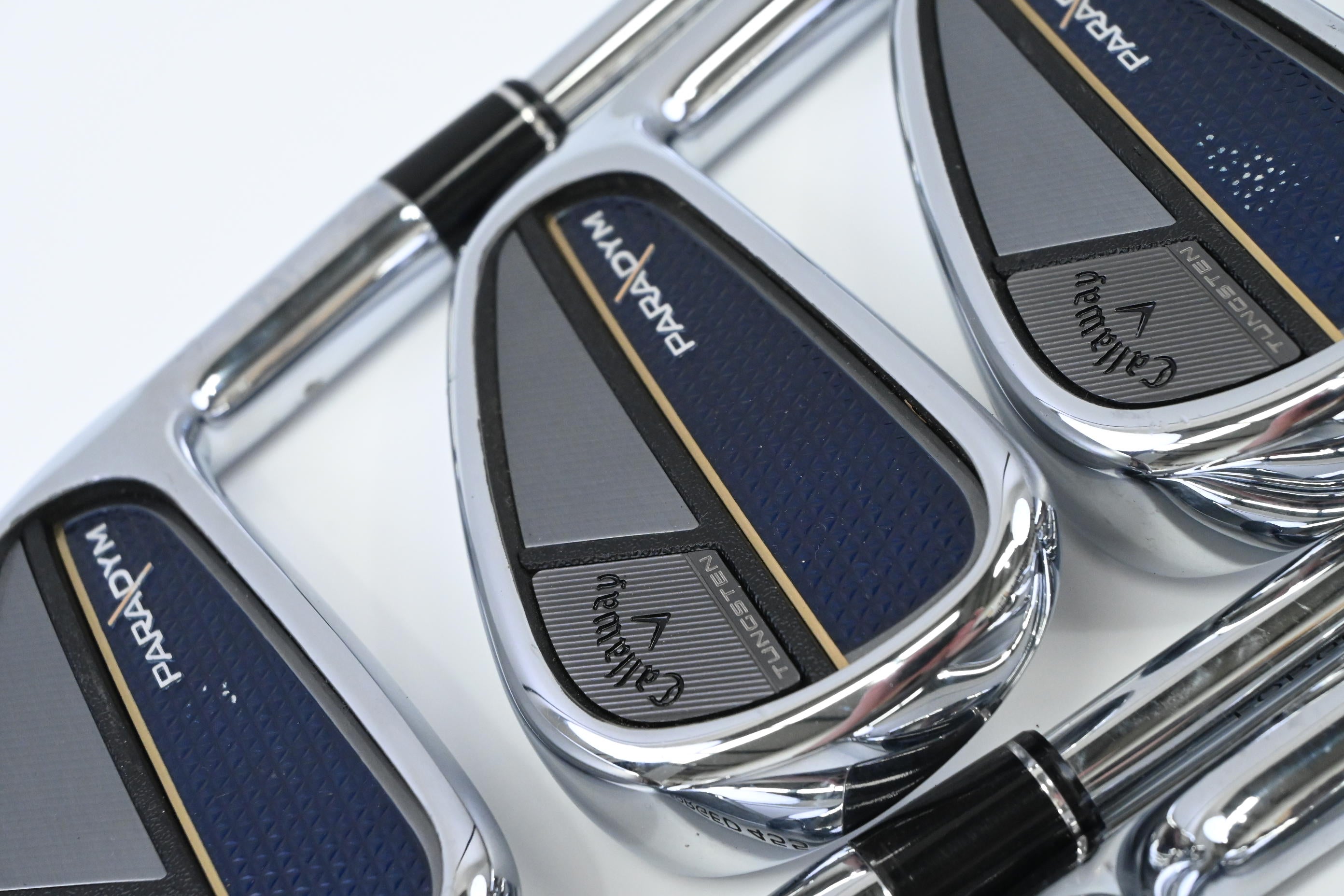 Callaway Paradym Irons / 5-PW+AW+52°/ Regular Flex Project X Rifle Shafts