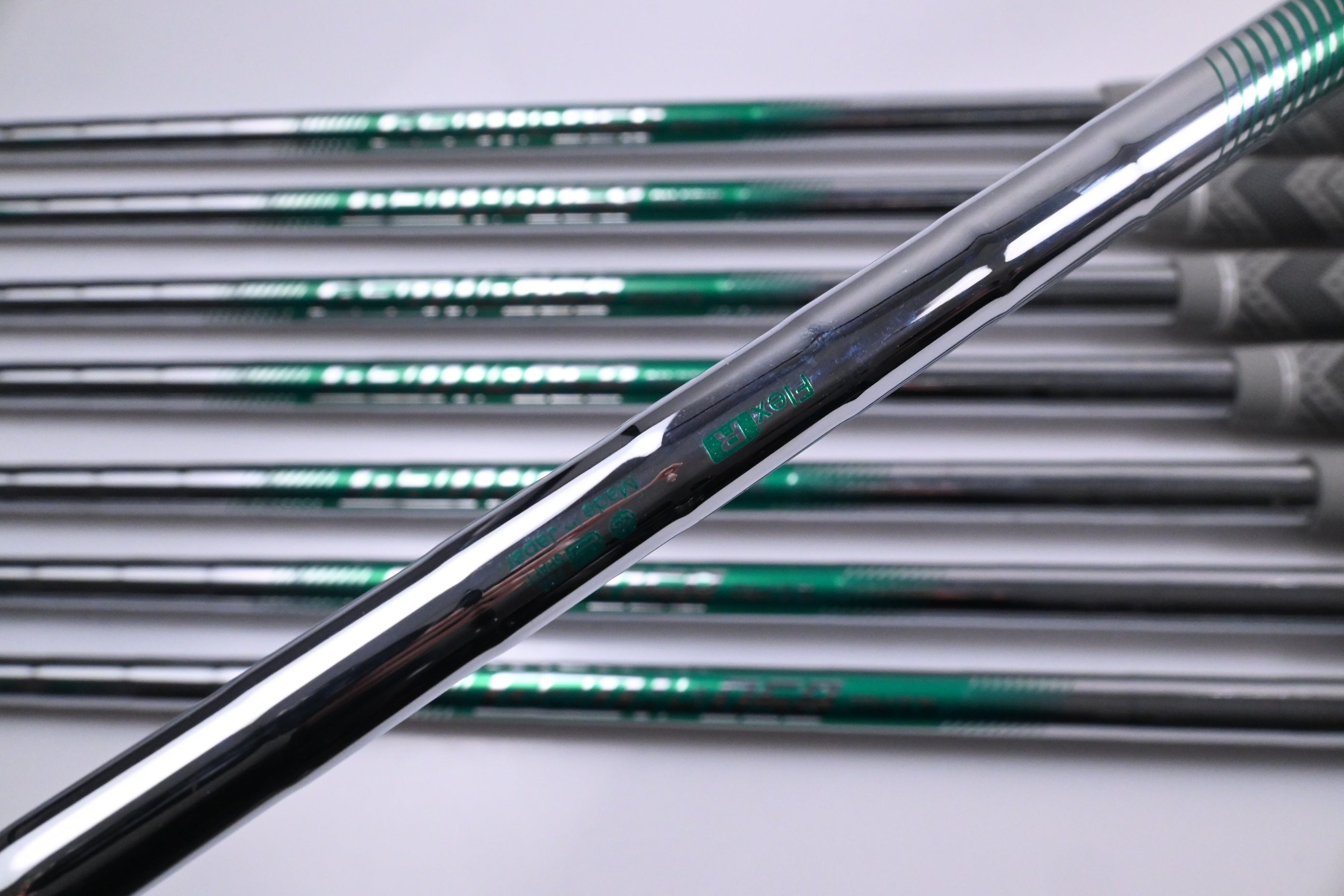 Taylormade Qi Max HL Irons / 5-PW+AW+SW / Regular Flex NS Pro 850GH Neo Shafts