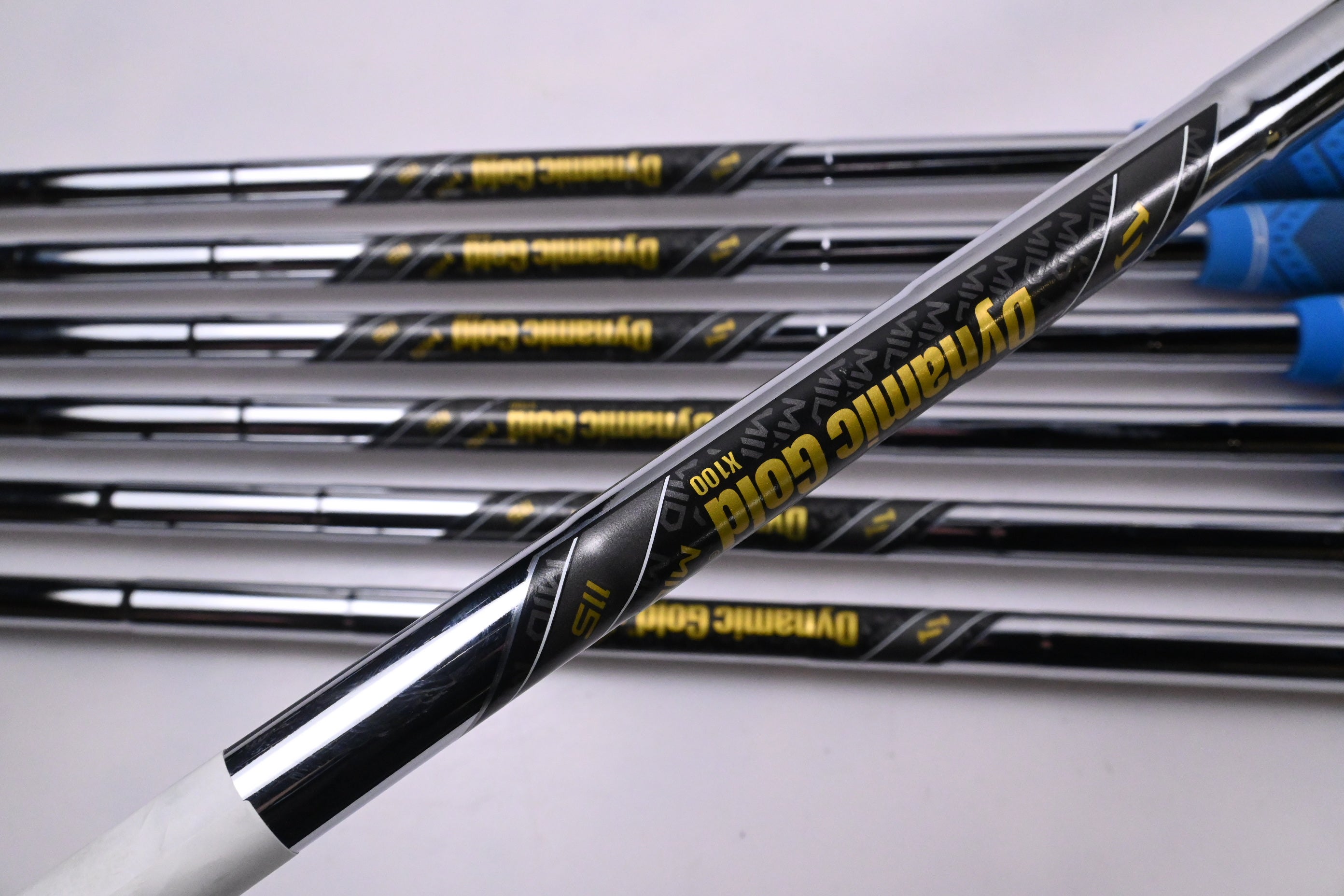 Mizuno Pro 243 Irons / 4-PW / X-Flex Dynamic Gold Mid 115 X100 Shafts