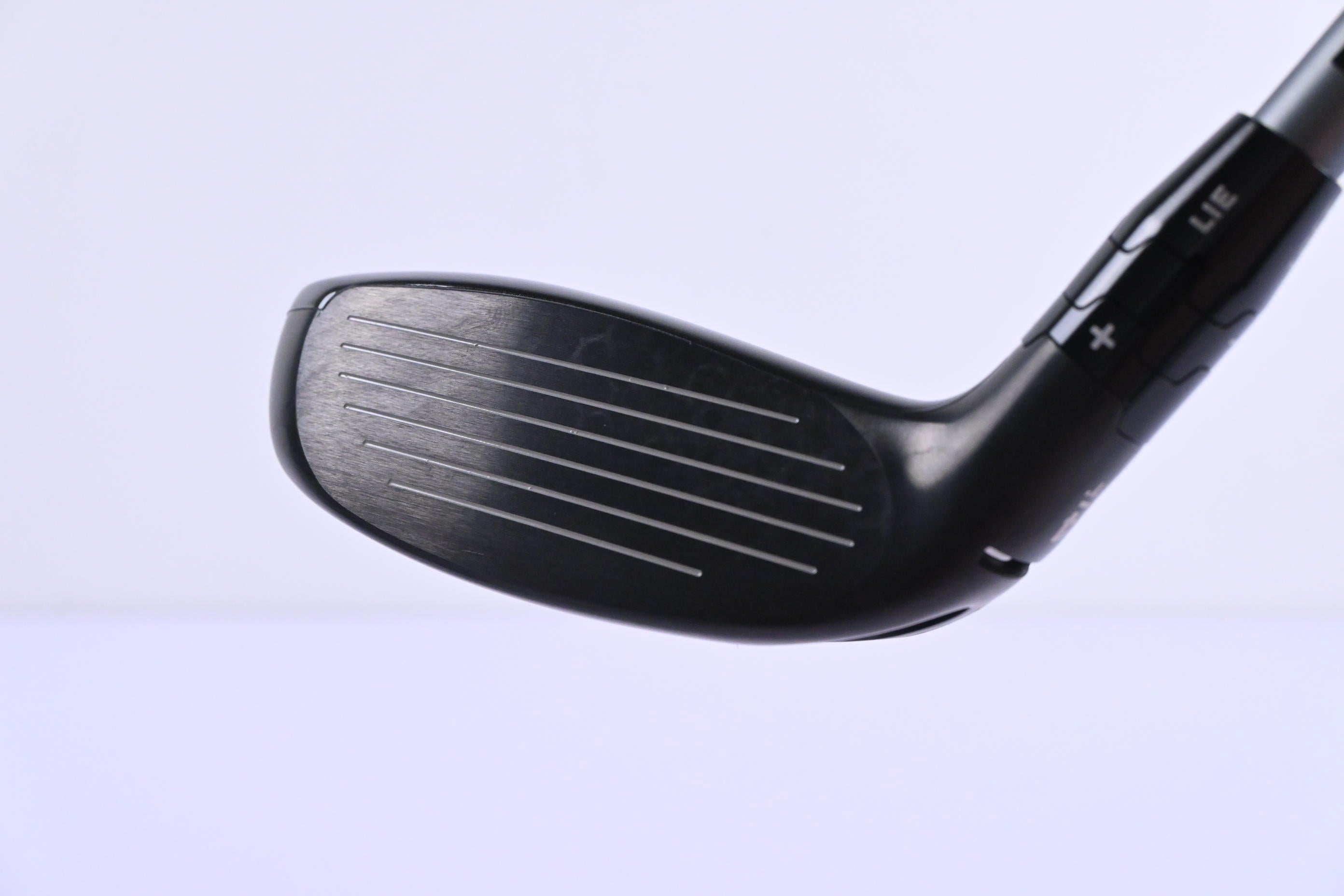 Callaway Quantum Max #4 Hybrid / 21 Degree / Regular Flex Frost Silver 60 Shaft