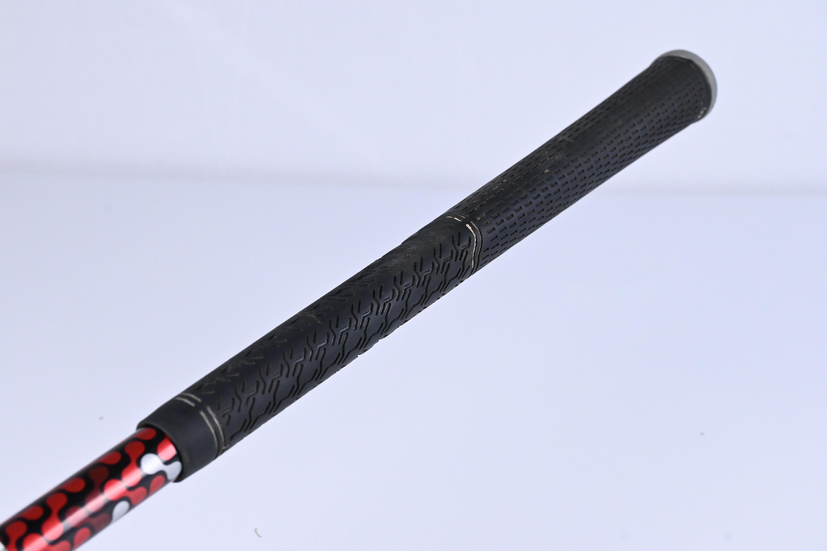 Taylormade M5 Driver / 10.5 Degree / Regular Flex Fujikura Atmos Red 5 Shaft