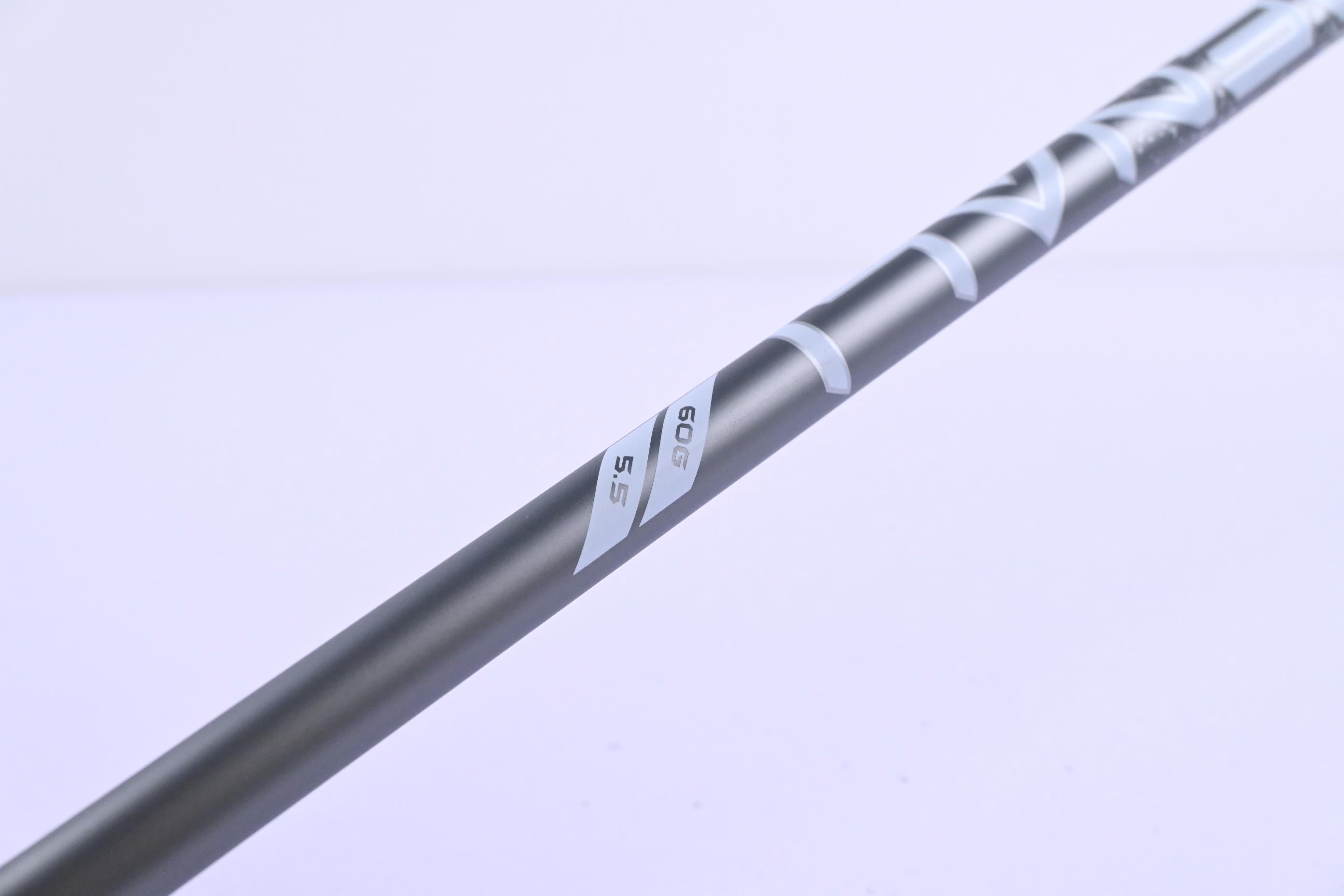 Callaway Quantum Max #4 Hybrid / 21 Degree / Regular Flex Frost Silver 60 Shaft