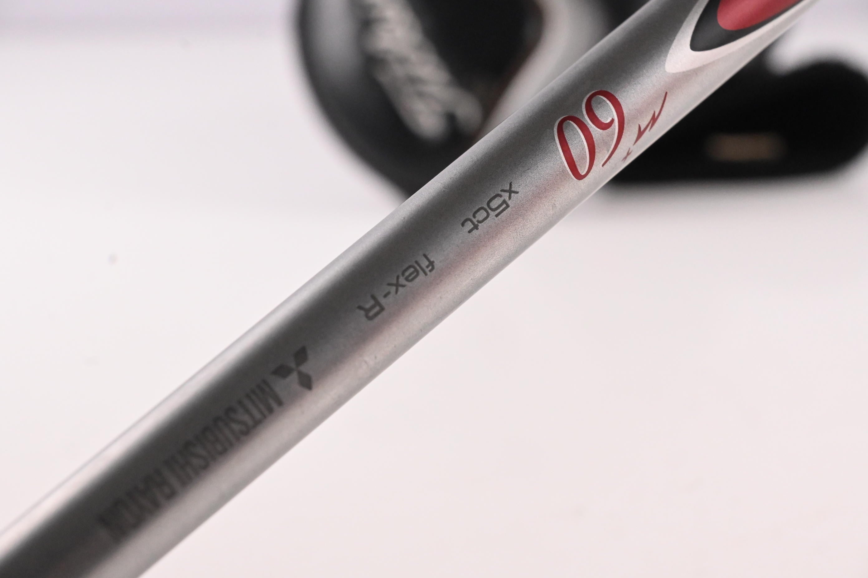 Titleist 915 F #3 Wood / 16.5 Degree / Regular Flex Diamana M+60 Shaft