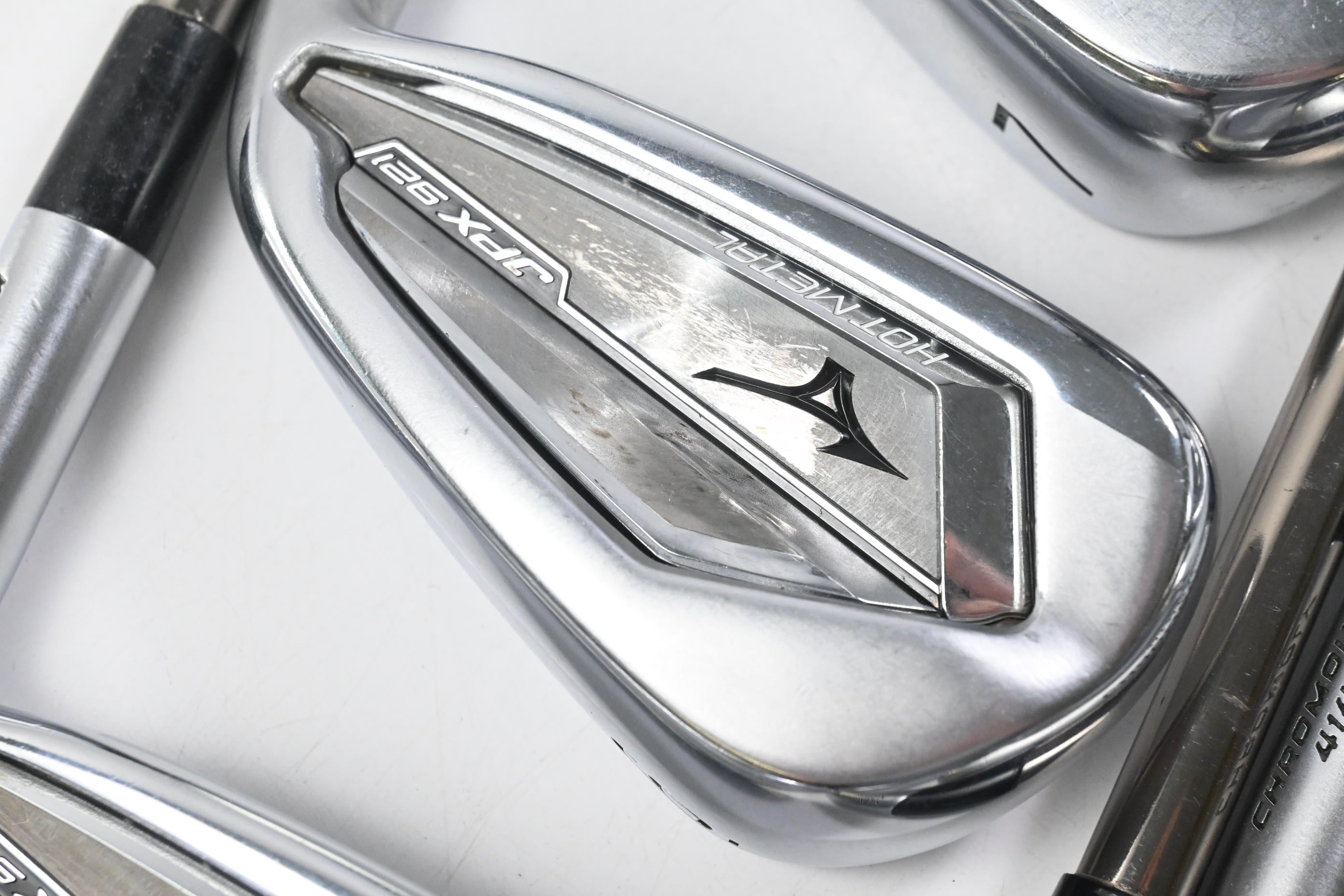 Mizuno JPX 921 Hot Metal Irons / 5-PW+GW / Regular Flex UST Recoil ESX 460 Shafts