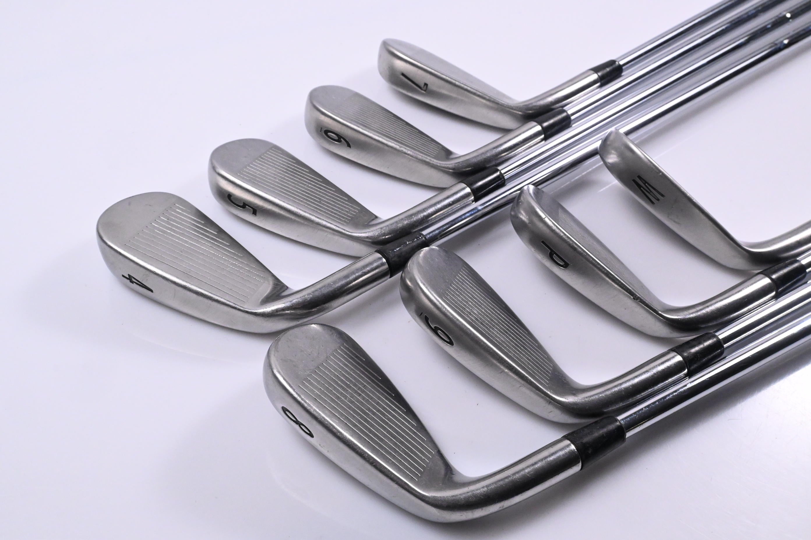 Titleist 712 AP1 Irons / 4-PW+GW / Regular Flex Dynamic Gold R300 Shafts