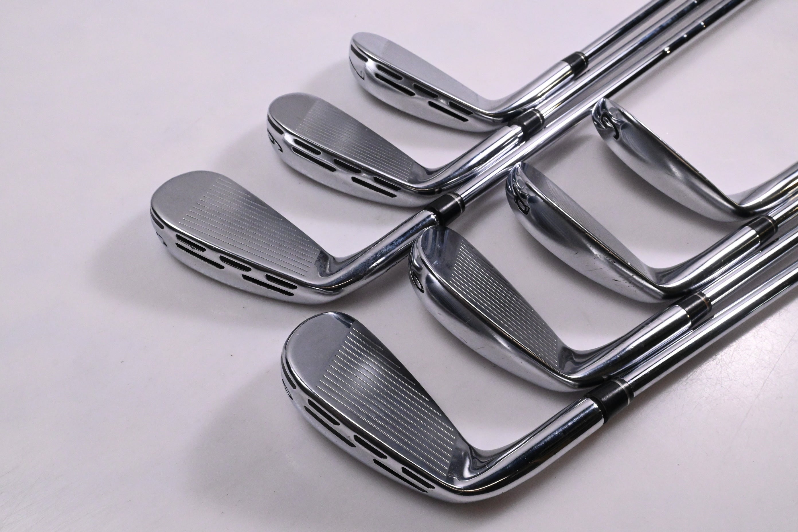 Wilson Staff C300 Forged Irons / 5-PW+GW / Regular Flex KBS Tour 80 Shafts