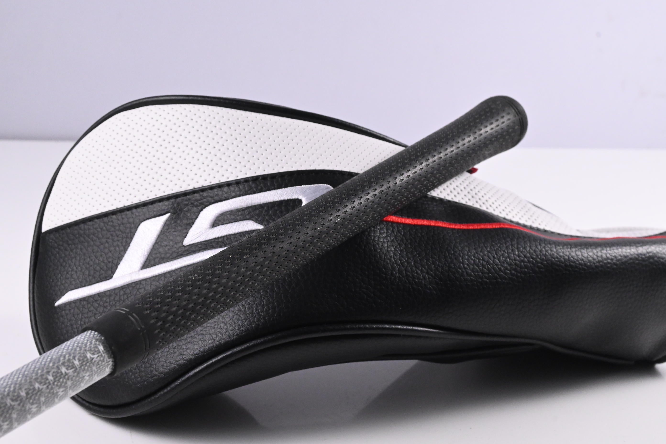 Titleist GT3 Driver / 10 Degree / Stiff Flex Tensei AV Raw Blue 55 Shaft