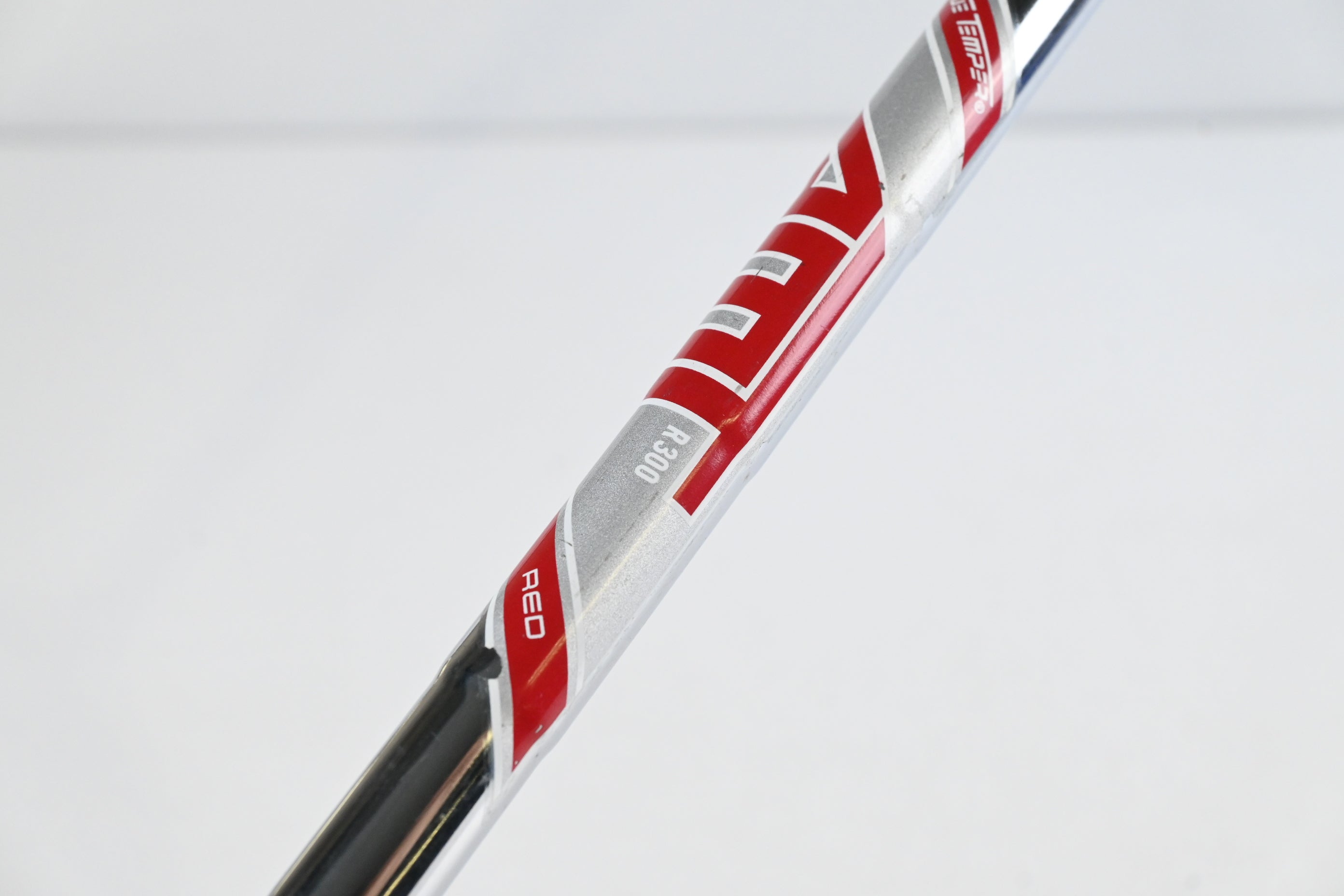 Titleist T200 2019 #9 Iron / Regular Flex AMT Red R300 Shaft
