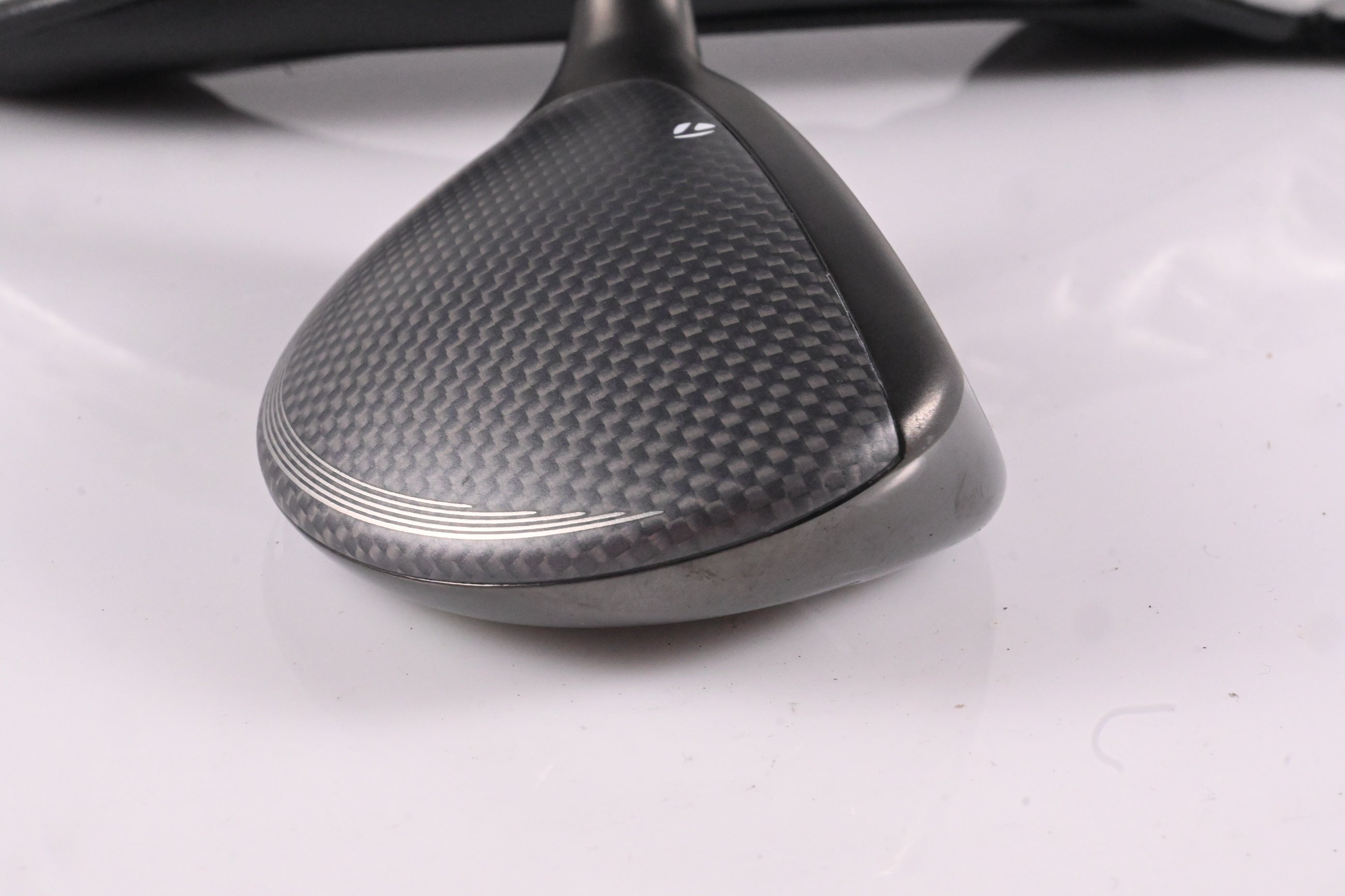 Taylormade Qi35 Max Lite #5 Hybrid / 27 Degree / Senior Flex Vanquish 5 Shaft