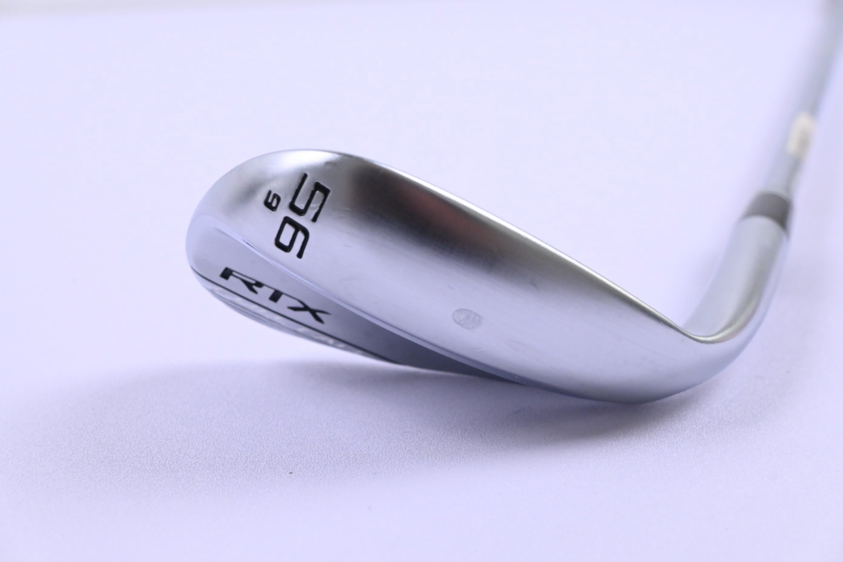 Cleveland RTX Full Face Sand Wedge / 56 Degree / Wedge Flex Dynamic Gold Spinner