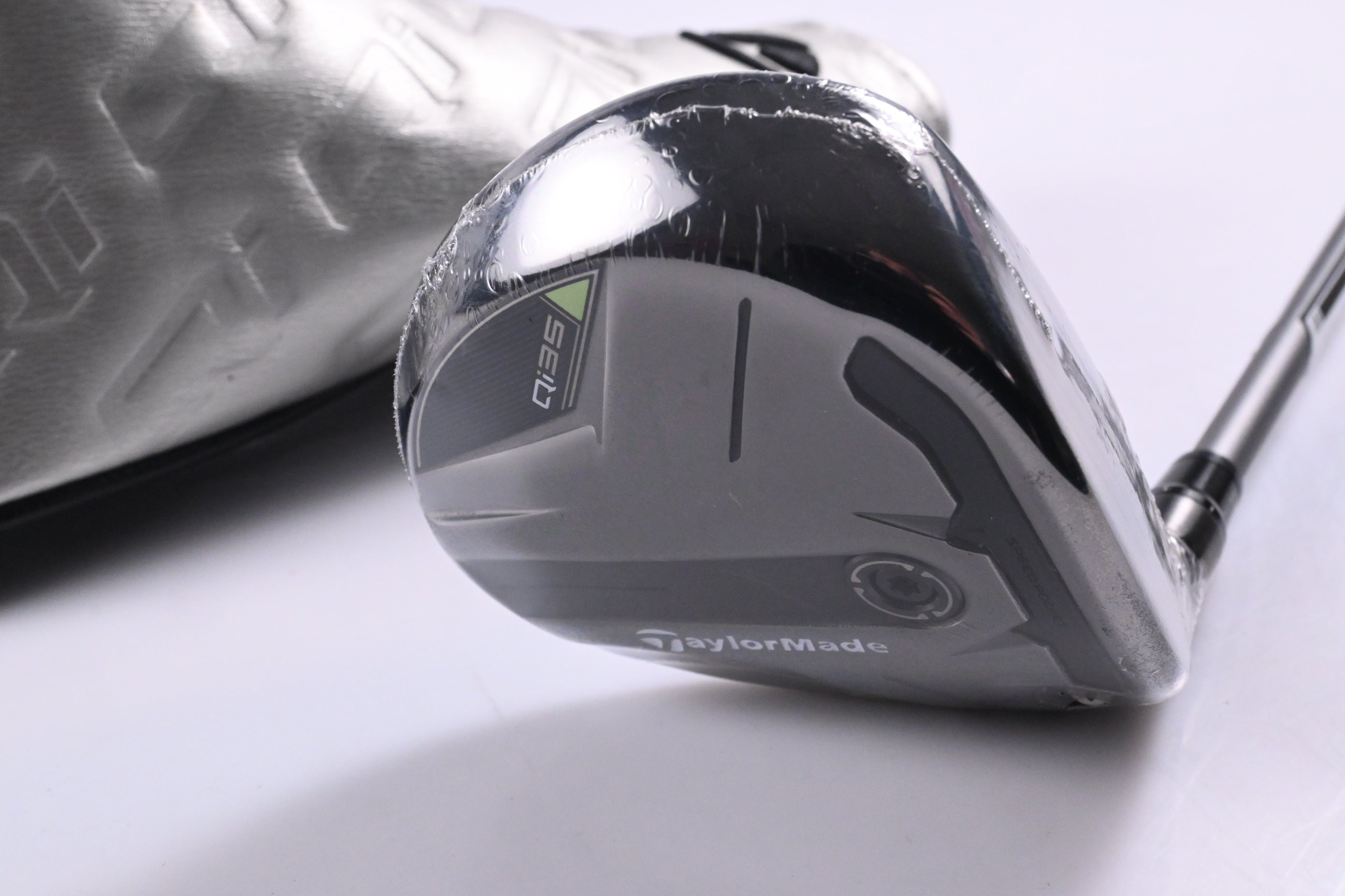 Taylormade Qi35 #5 Wood / 18 Degree / Regular Flex Fujikura Air Speeder 50 Shaft
