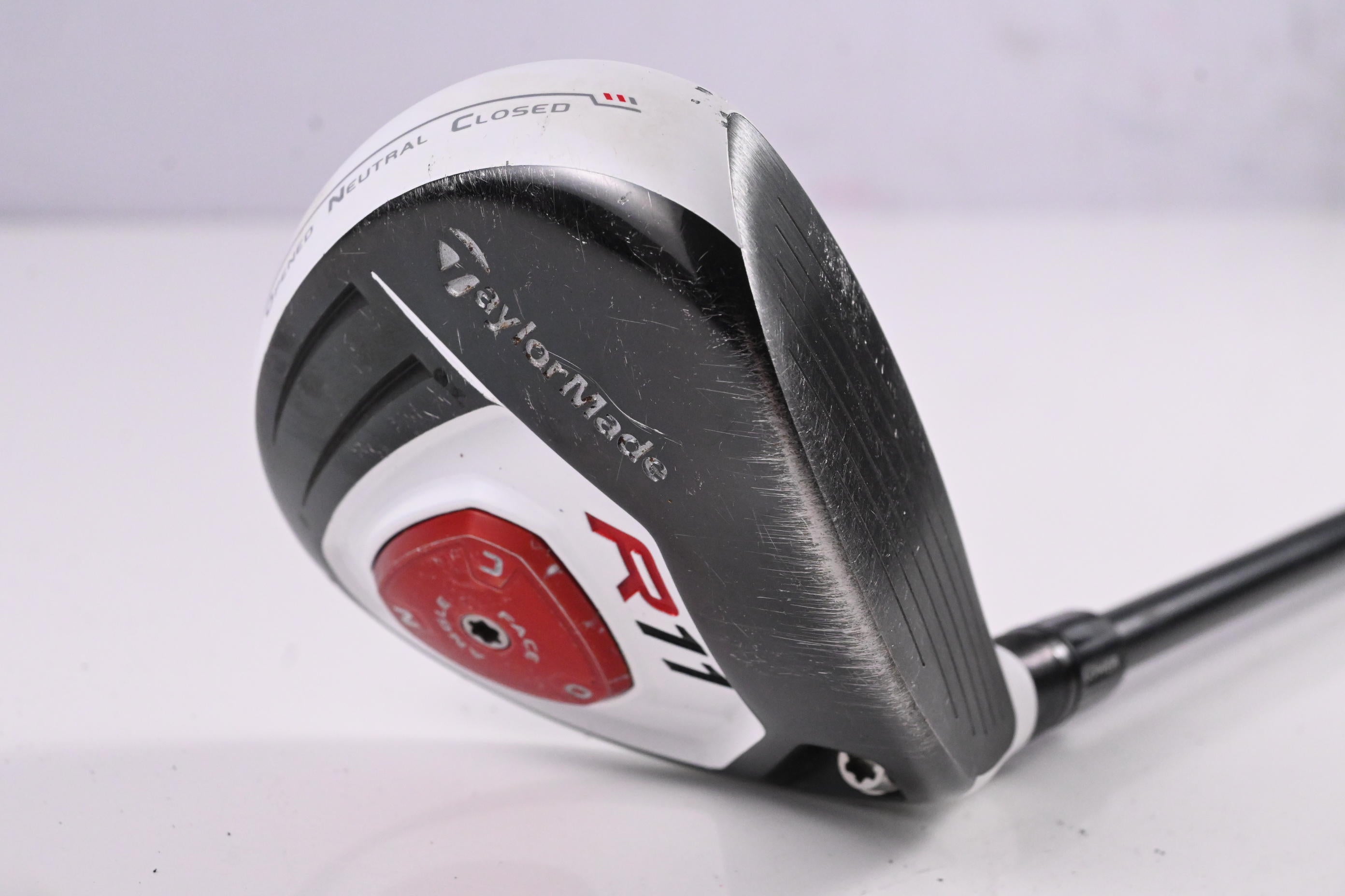 Taylormade R11 #3 Wood / 15.5 Degree / Stiff Flex Fujikura Blur 70 Shaft