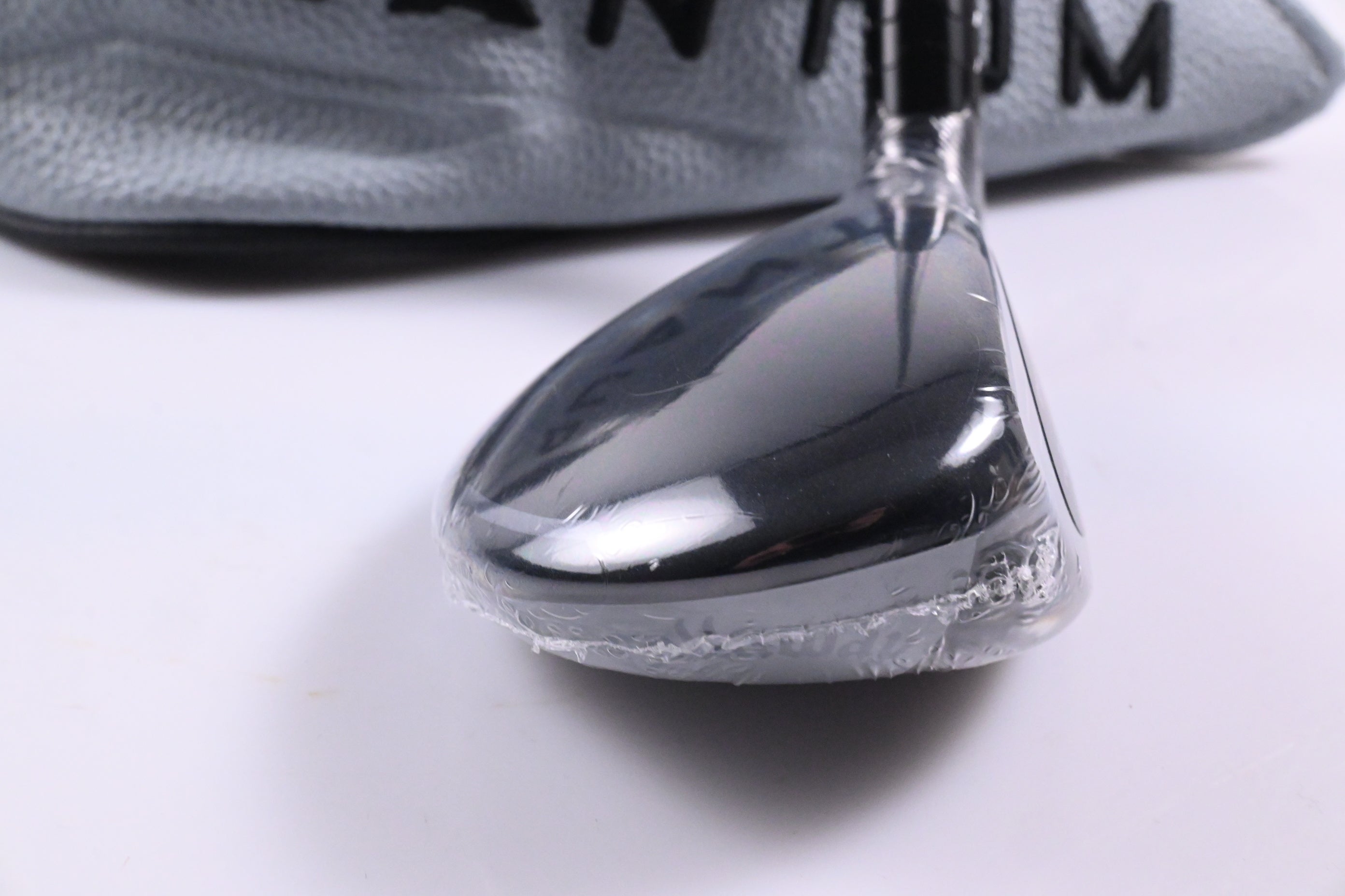 Callaway Quantum Max OS #4 Hybrid / 20 Degree / Regular Flex Denali Silver 60