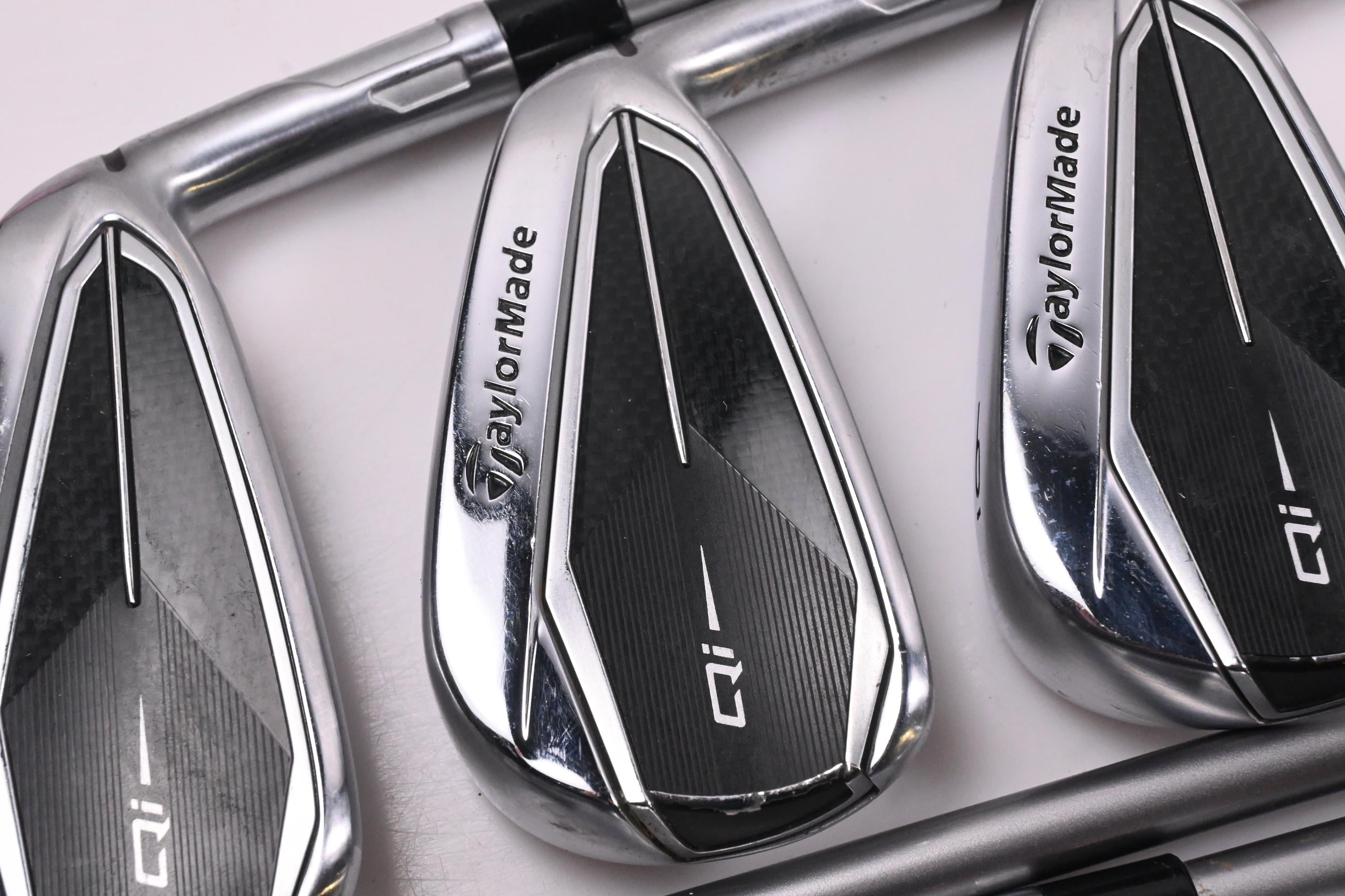 Taylormade Qi Irons / 4-PW / Senior Flex Speeder NX TCS 50 Shafts