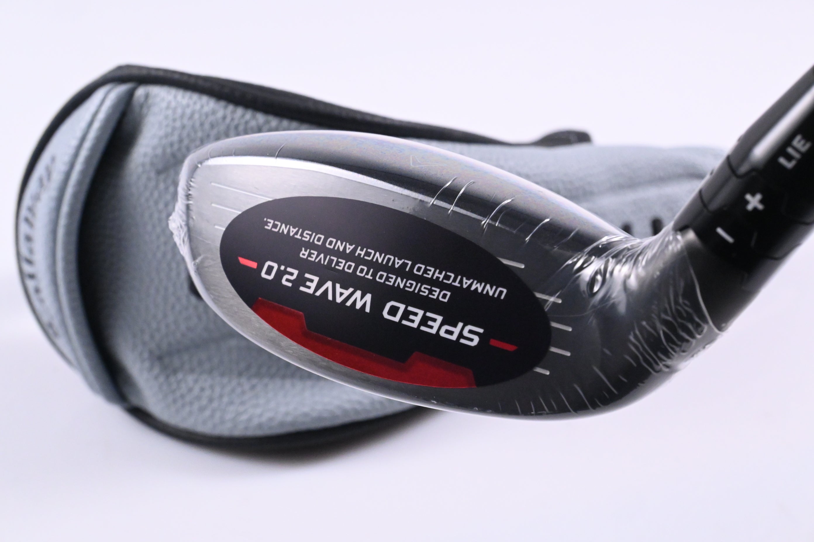 Callaway Quantum Max OS #4 Hybrid / 20 Degree / Regular Flex Denali Silver 60
