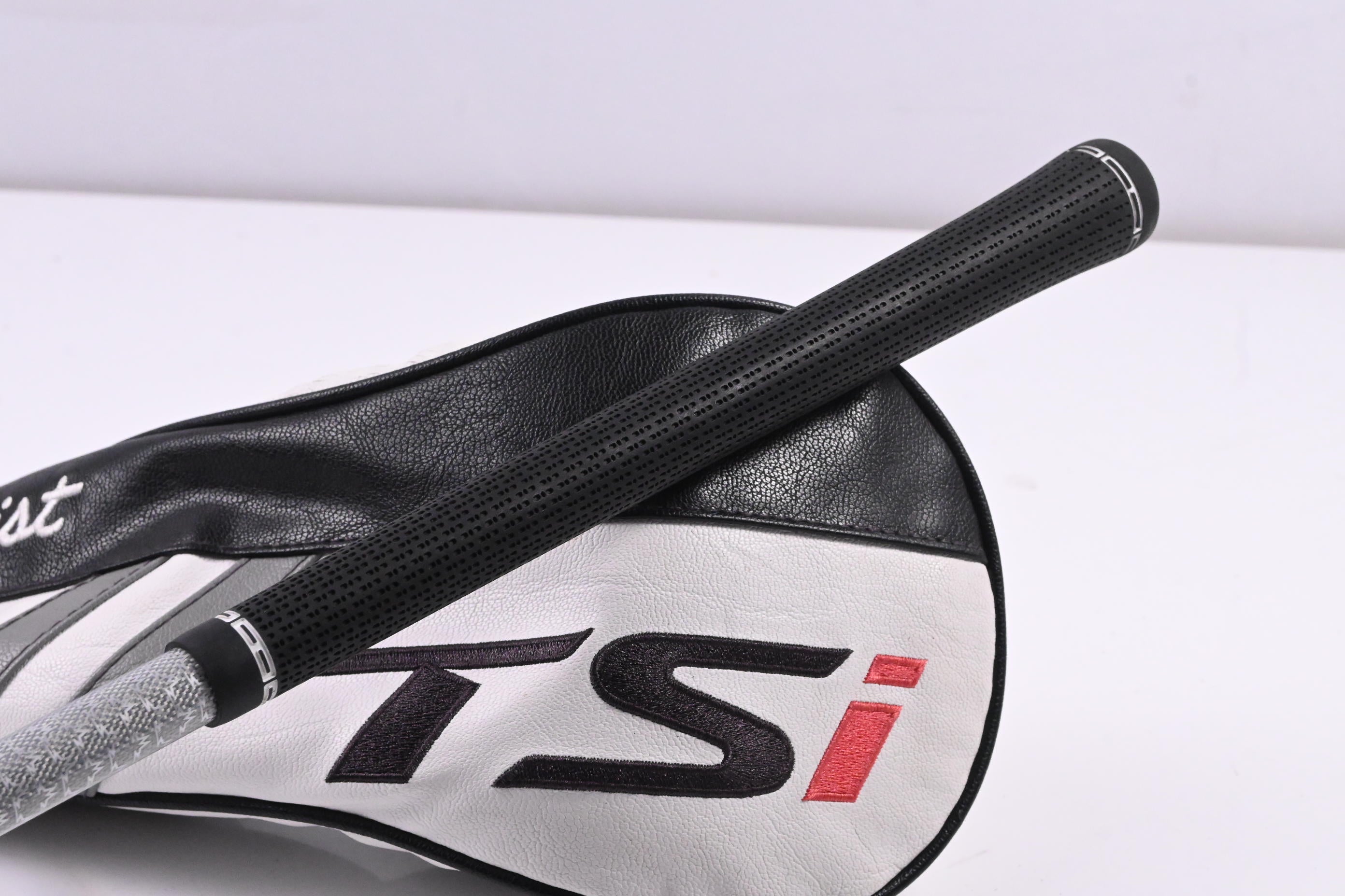 Titleist TSi2 Driver / 10 Degree / Regular Flex Tensei AV RAW Blue 55 w/ SFW