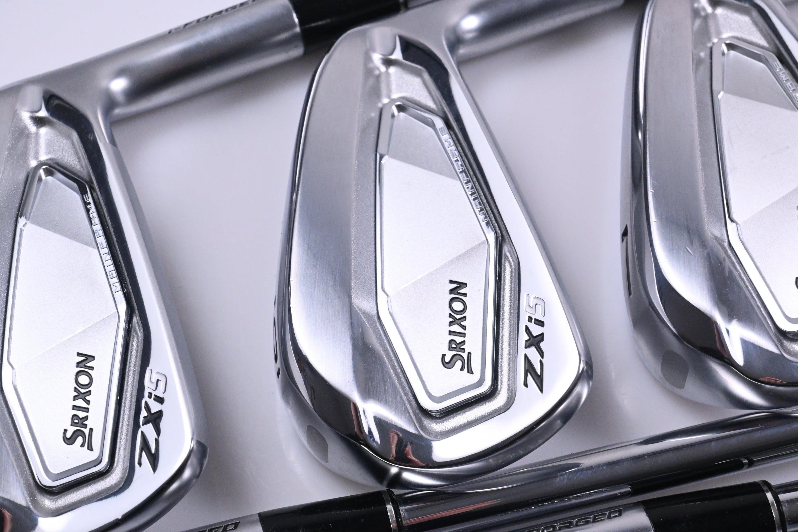 Srixon ZXi5 Irons / 5-PW+AW / Stiff Flex Dynamic Gold MID 115 S300 Shafts