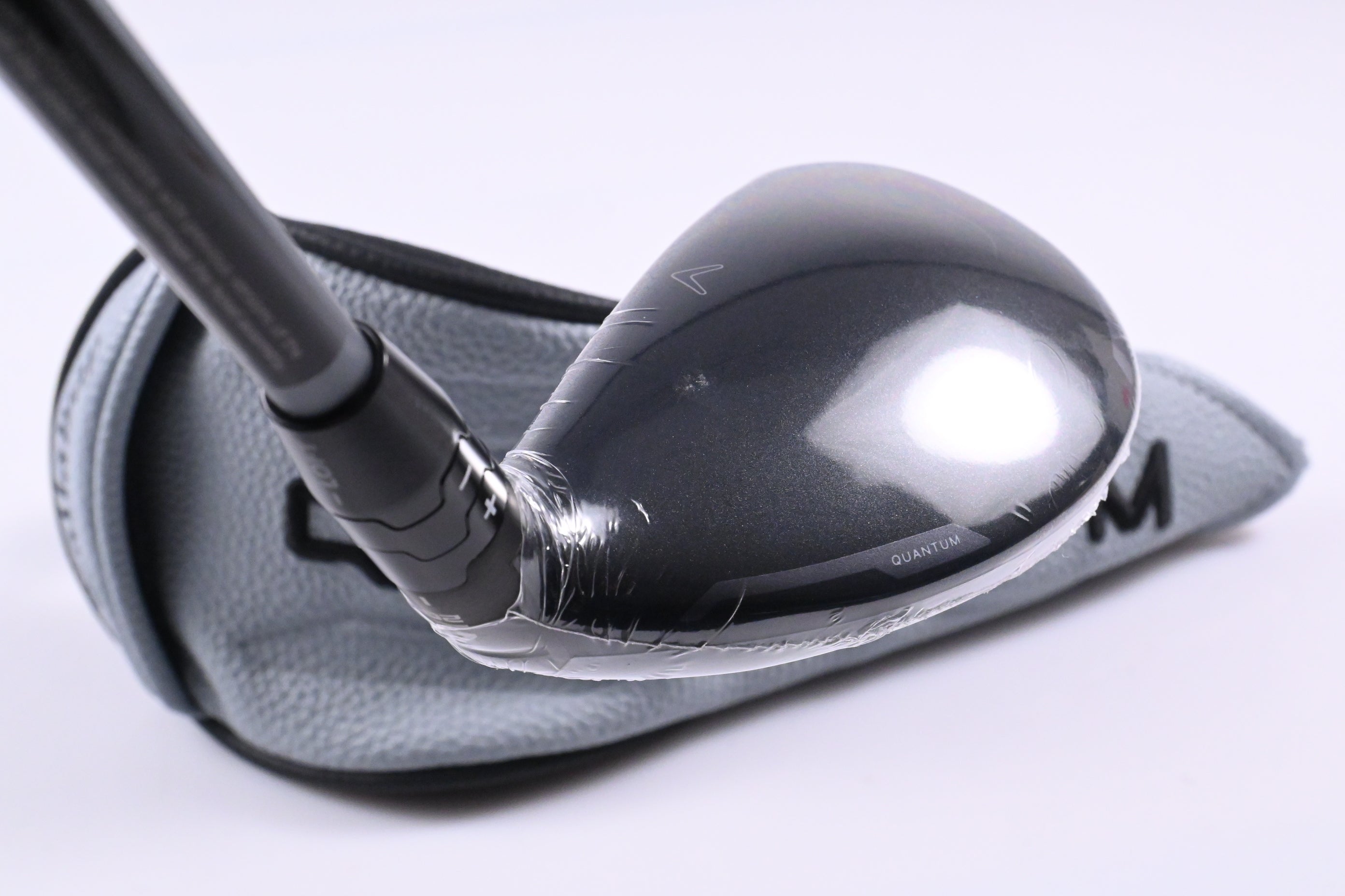 Callaway Quantum Max OS #4 Hybrid / 20 Degree / Regular Flex Denali Silver 60
