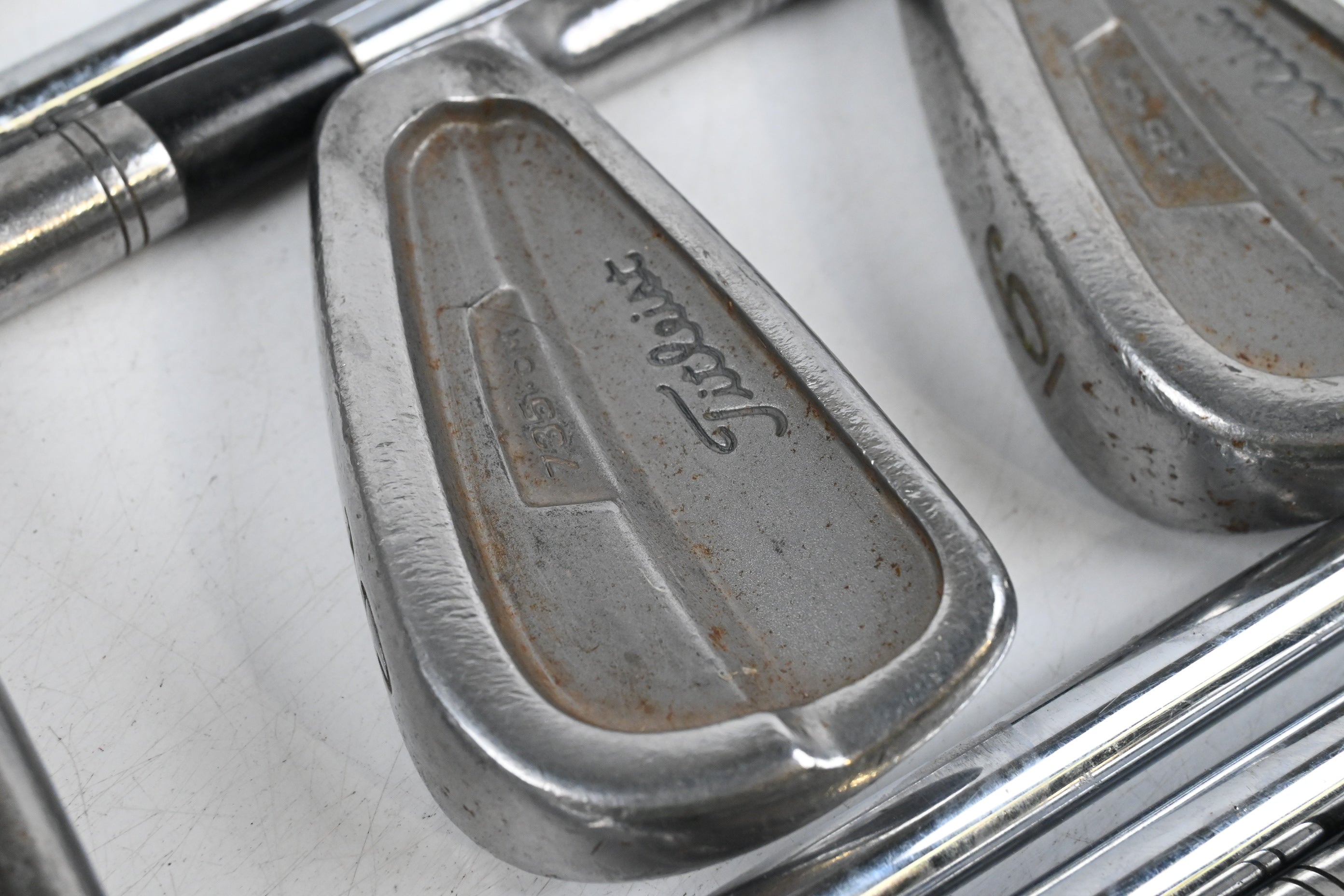 Titleist 735.CM Irons / 3-PW / Stiff Flex Dynamic Gold S300 Shafts