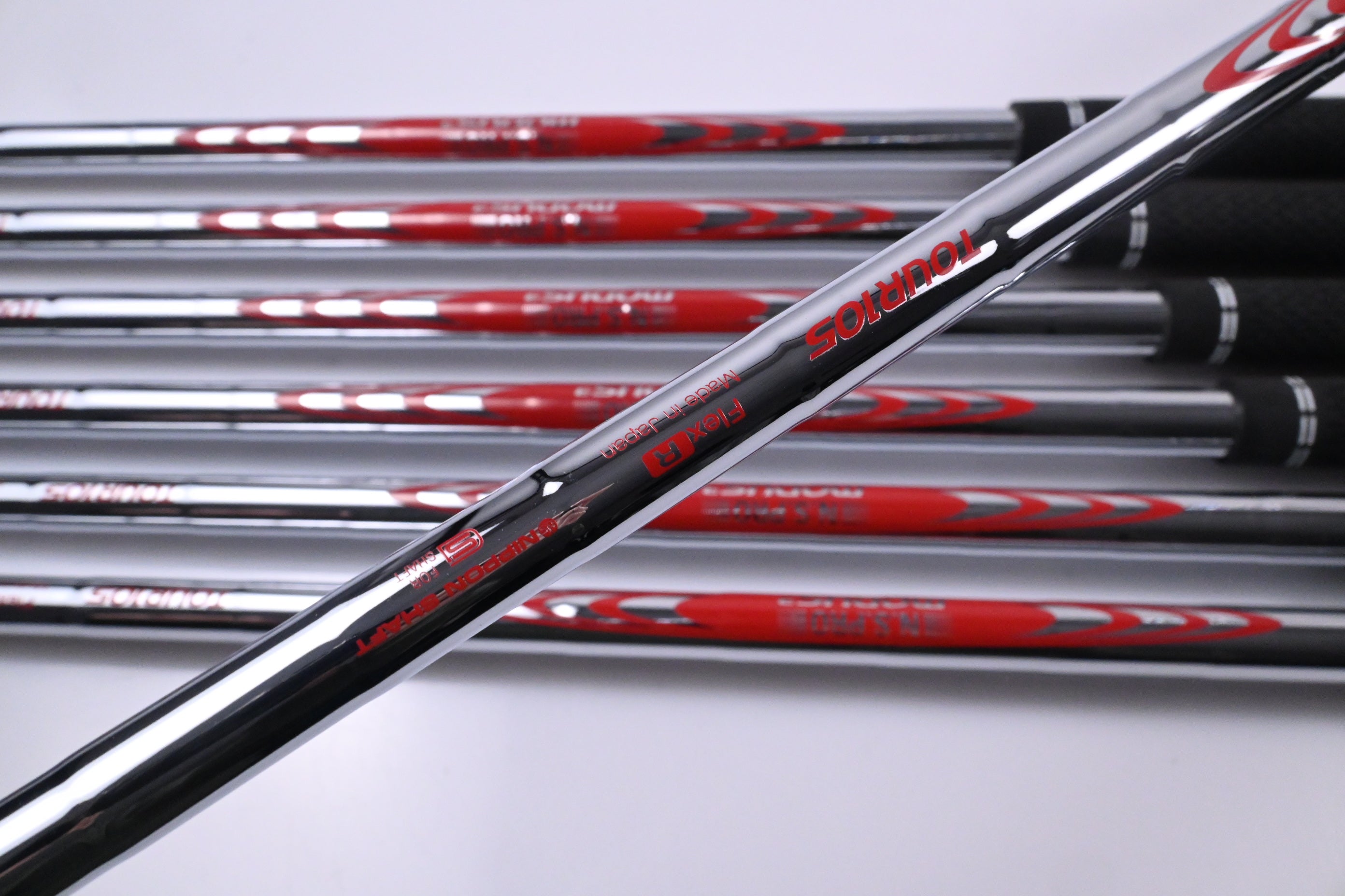 Ping I240 Irons / 4-PW / Black Dot / Regular Flex N.S.PRO Modus 3 Tour 105