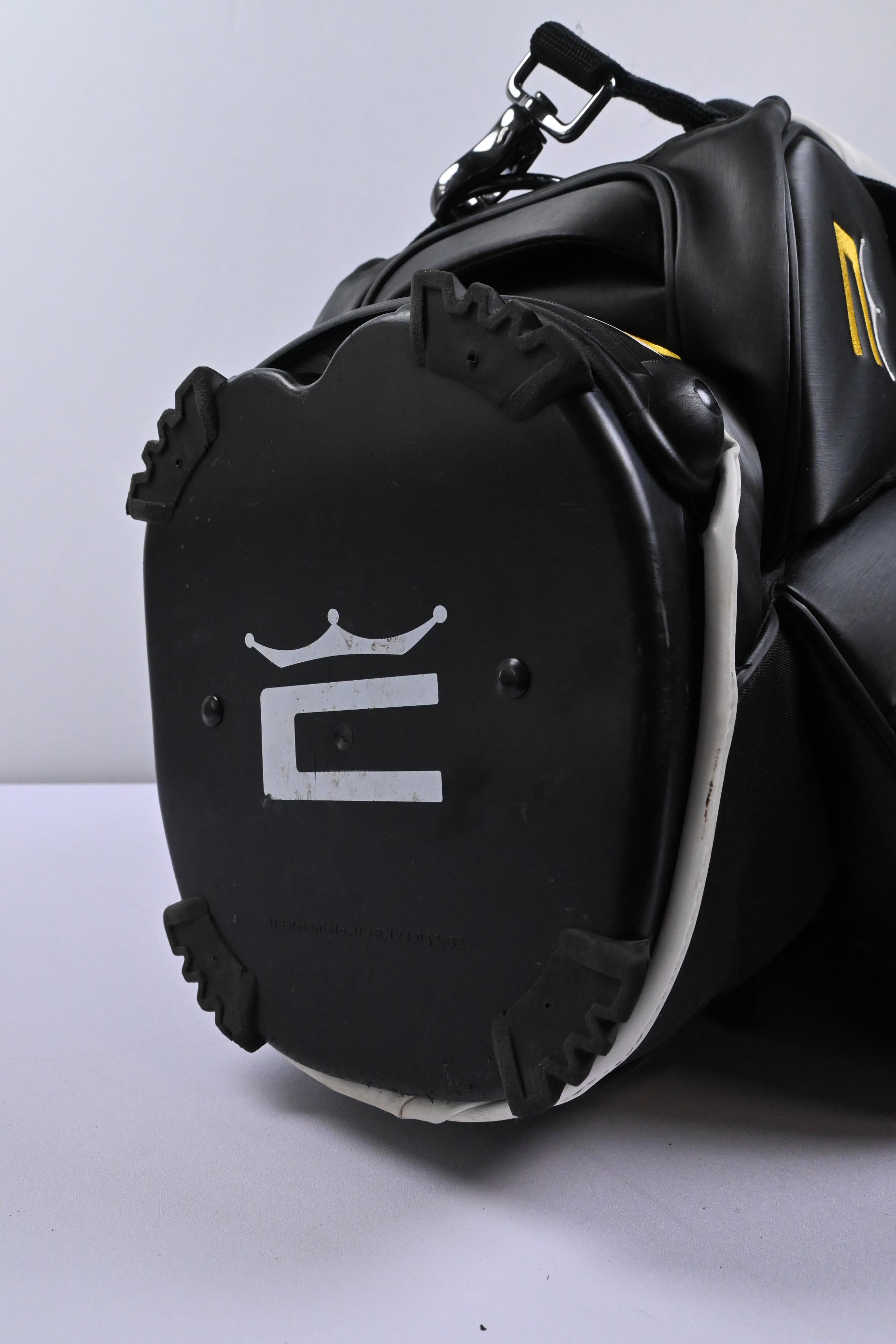 Cobra Vessel Stand Bag / 4-Way Divider / Black, White & Yellow