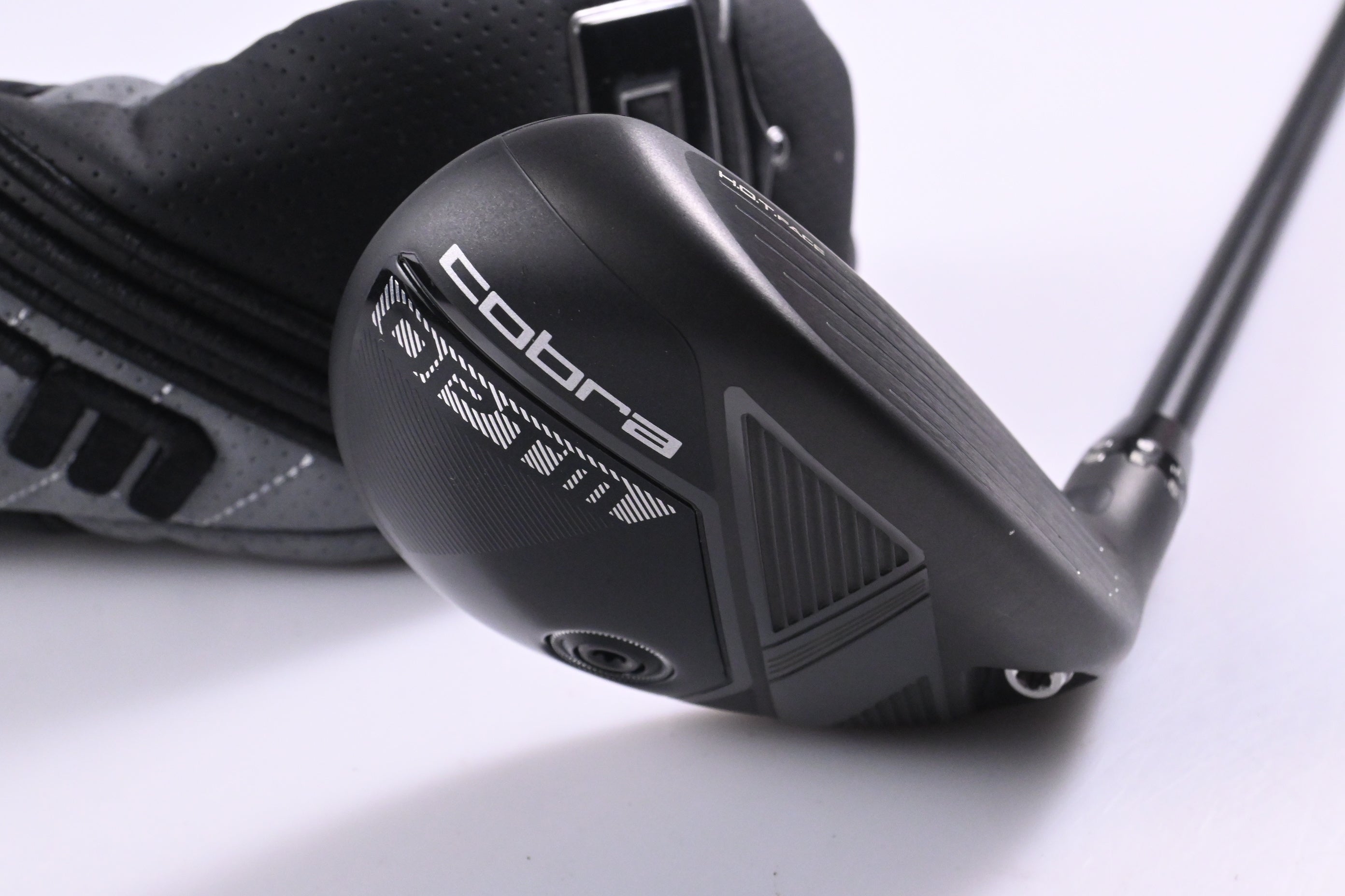 Cobra OPTM #4 Hybrid / 21 Degree / Regular Flex KBS PG Hybrid 75 Shaft
