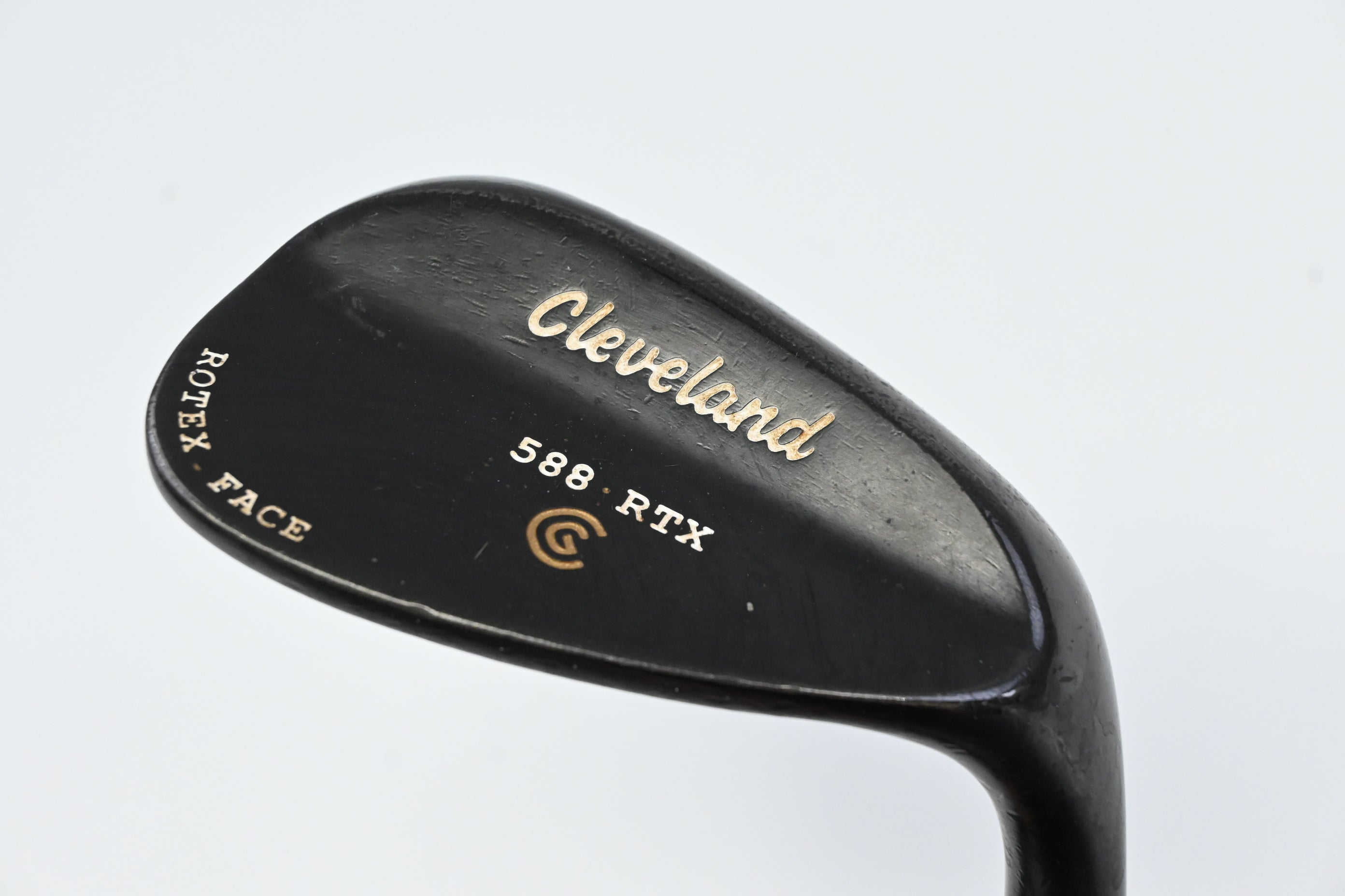 Cleveland 588 RTX Gap Wedge / 52 Degree / Wedge Flex Dynamic Gold Shaft