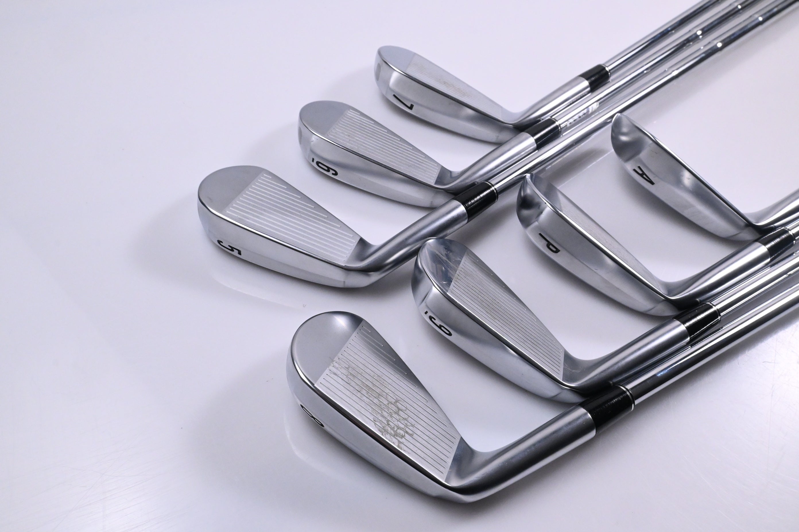 Srixon ZXi5 Irons / 5-PW+AW / Stiff Flex Dynamic Gold MID 115 S300 Shafts