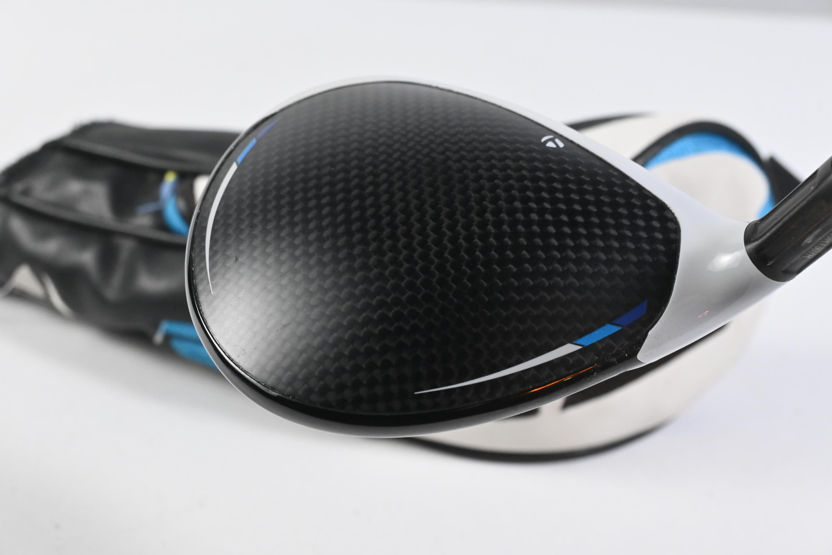 Left Hand Taylormade SIM2 Max #3 Wood / 15 Degree / X-Flex Hzrdus Smoke Black 80