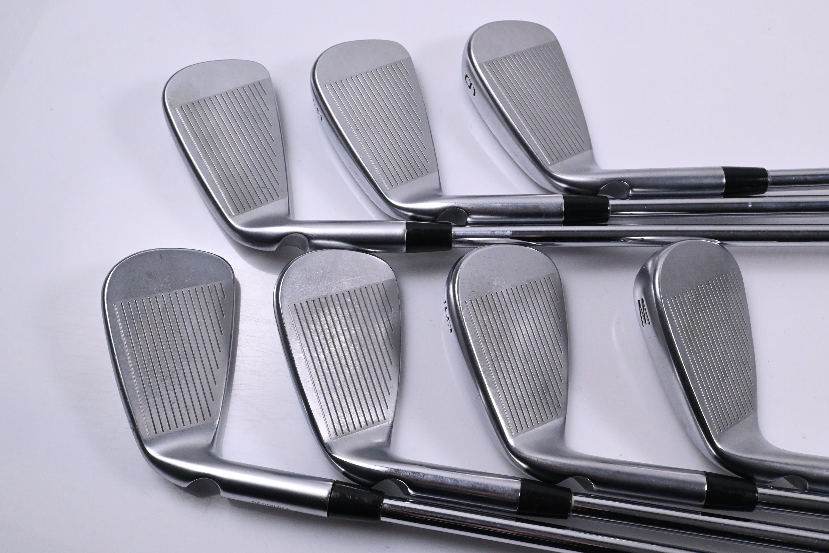 Ping i530 Irons / 4-PW / Black Dot / Stiff Flex Dynamic Gold MID 100 S300 Shafts