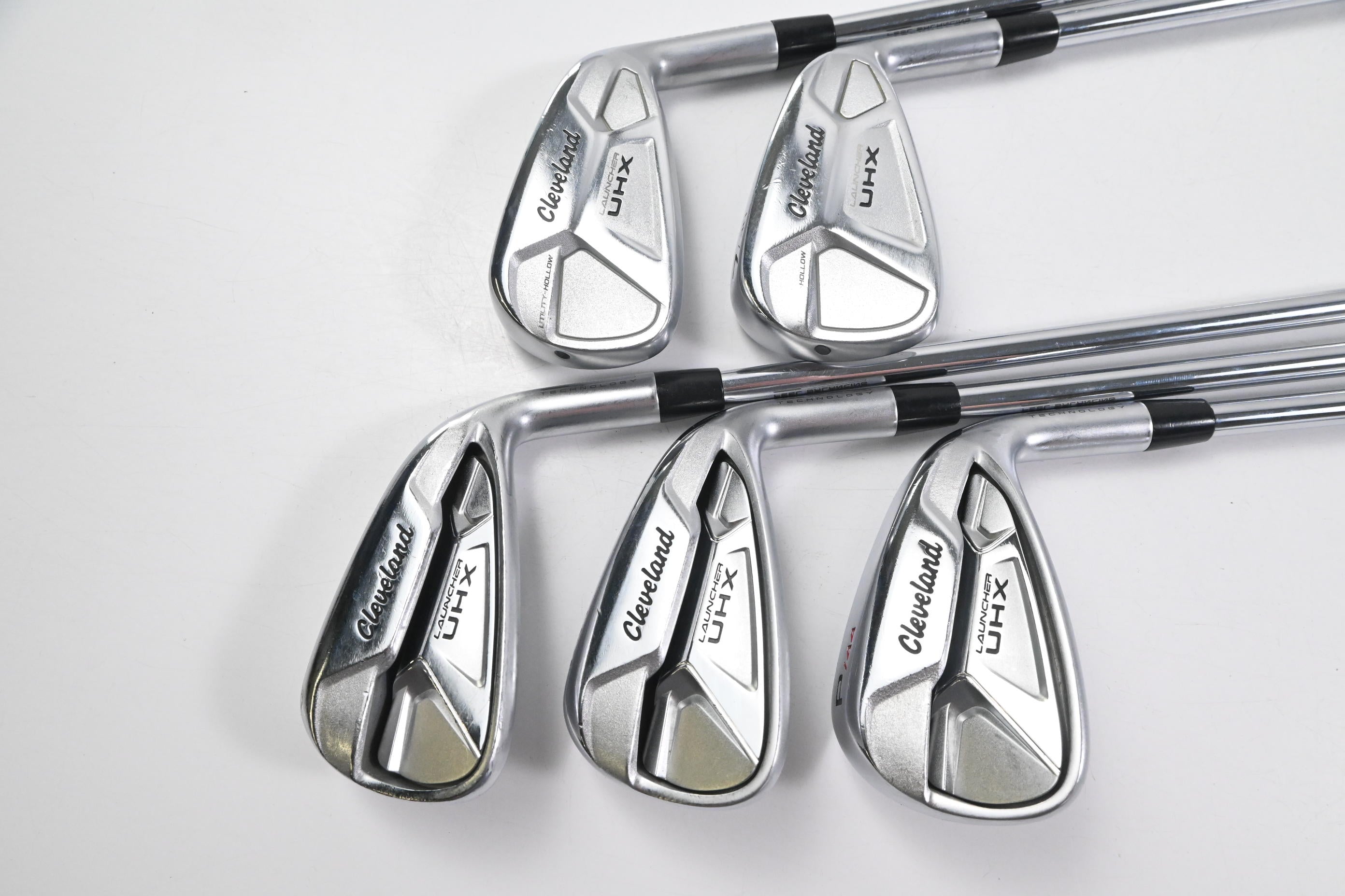 Cleveland Launcher UHX Irons / 6-PW / Regular Flex Dynamic Gold R300 DST 98