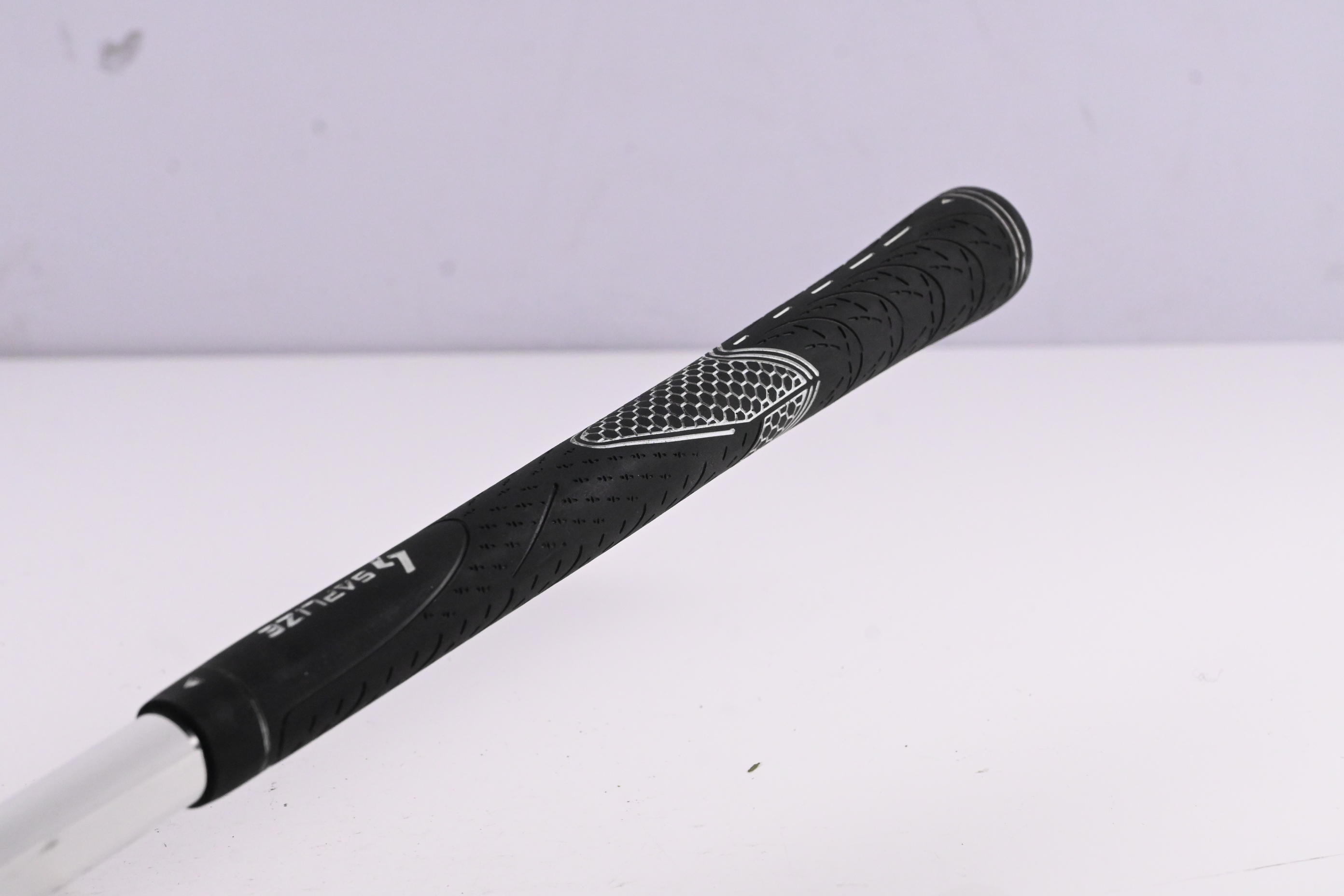 Taylormade R11 #3 Wood / 15.5 Degree / Stiff Flex Fujikura Blur 70 Shaft