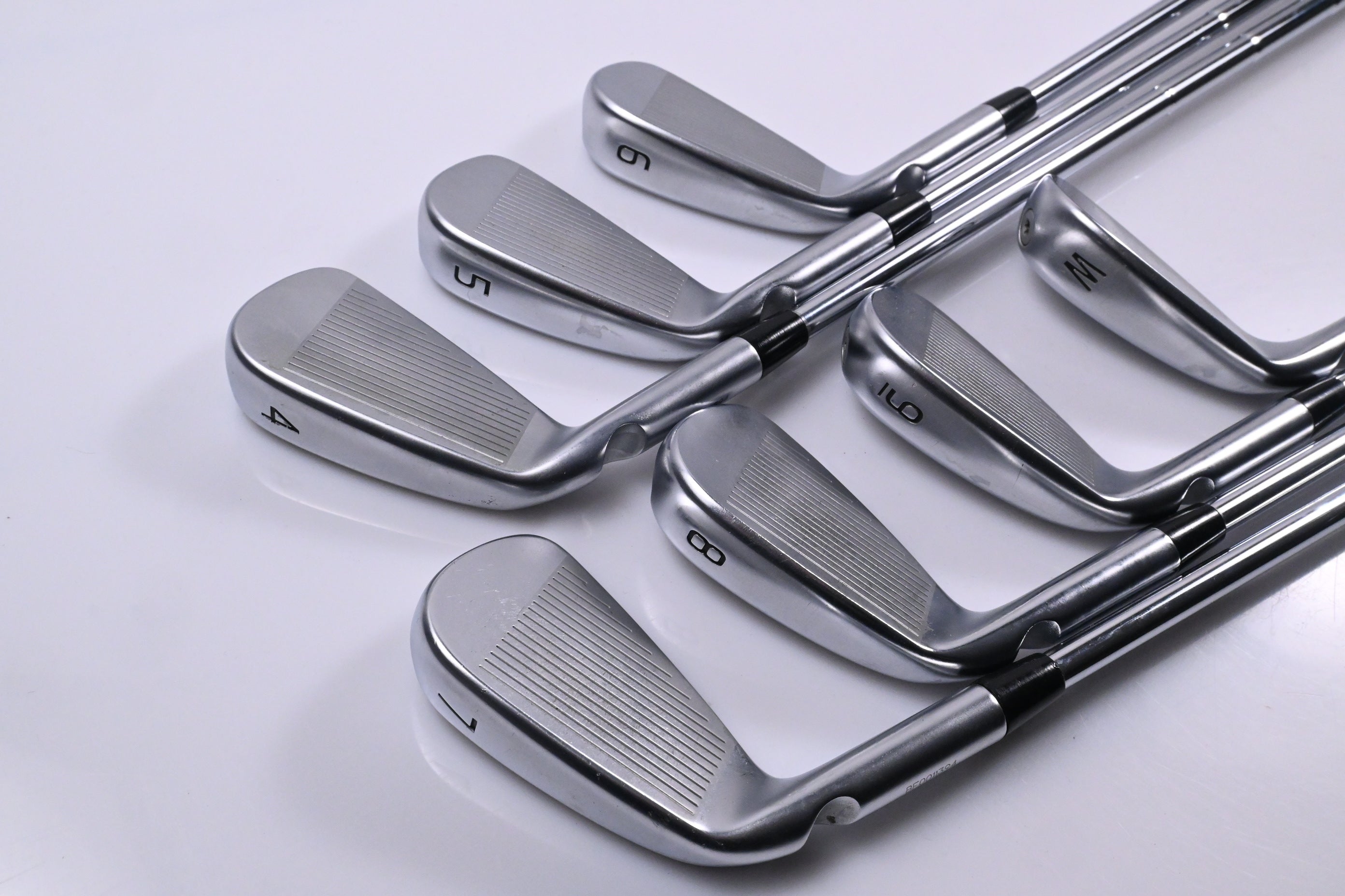 Ping i530 Irons / 4-PW / Black Dot / Stiff Flex Dynamic Gold MID 100 S300 Shafts