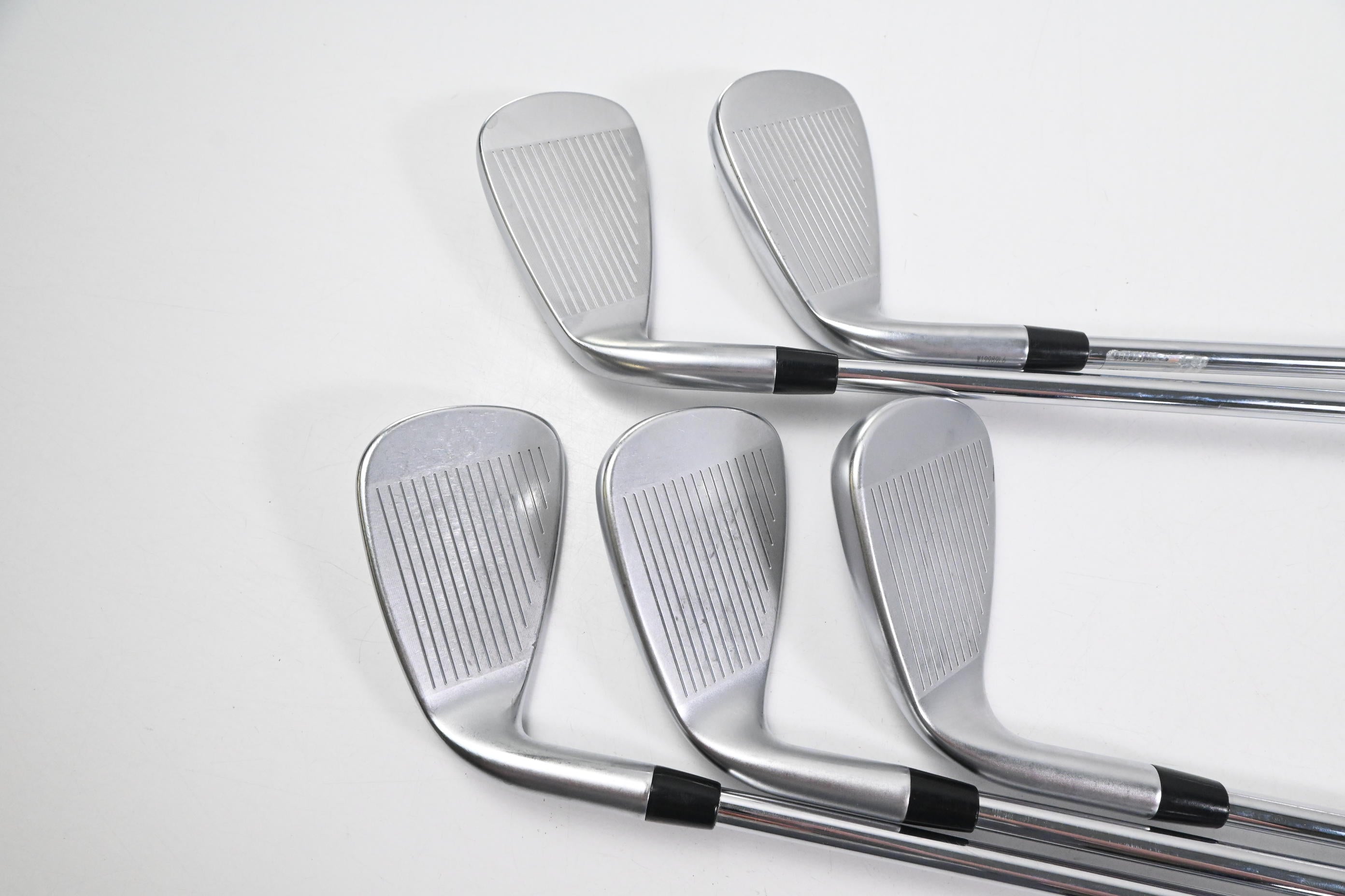 Cleveland Launcher UHX Irons / 6-PW / Regular Flex Dynamic Gold R300 DST 98