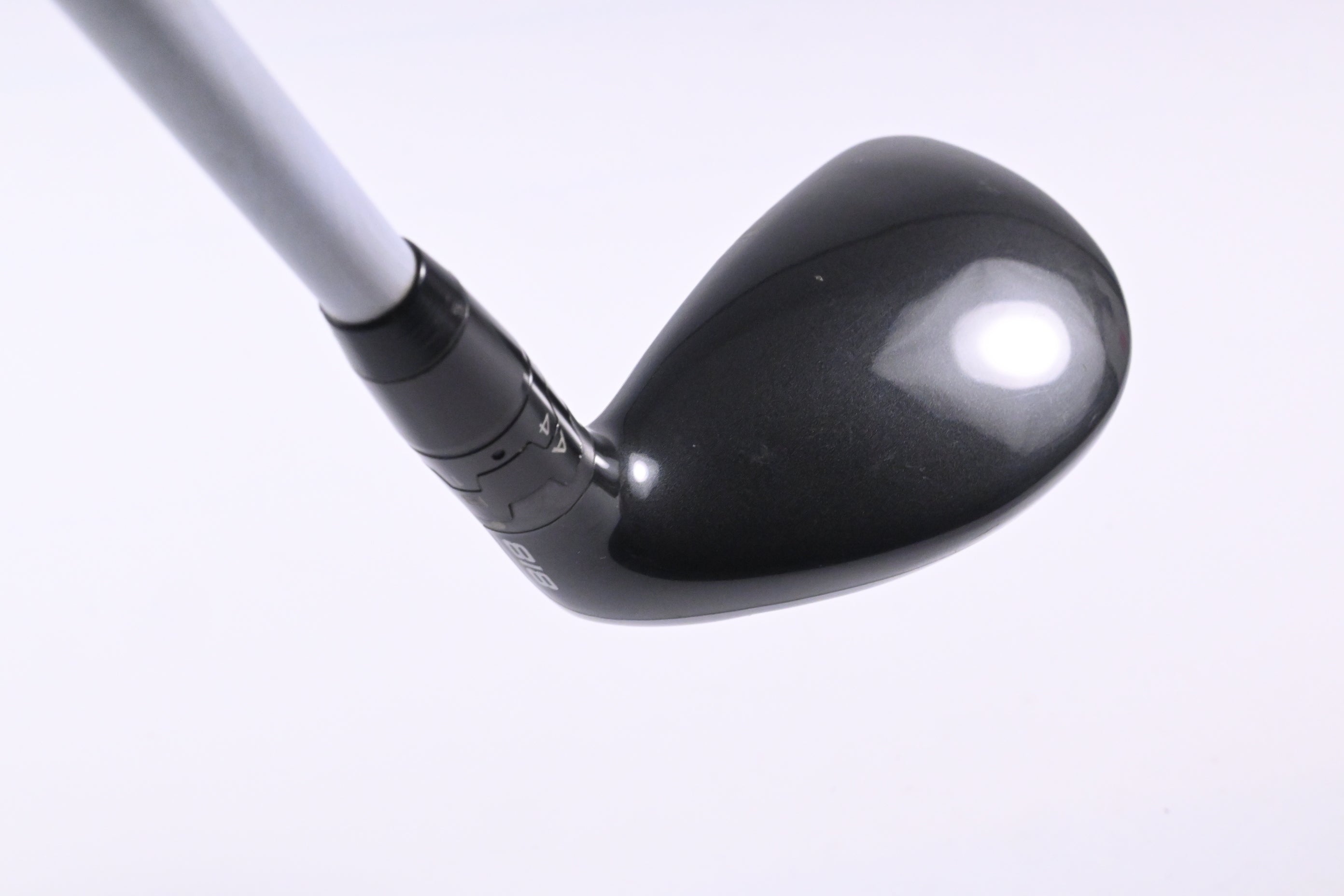 Titleist 818 H2 #3 Hybrid / 19 Degree / Stiff Flex Evenflow Black 90 Shaft