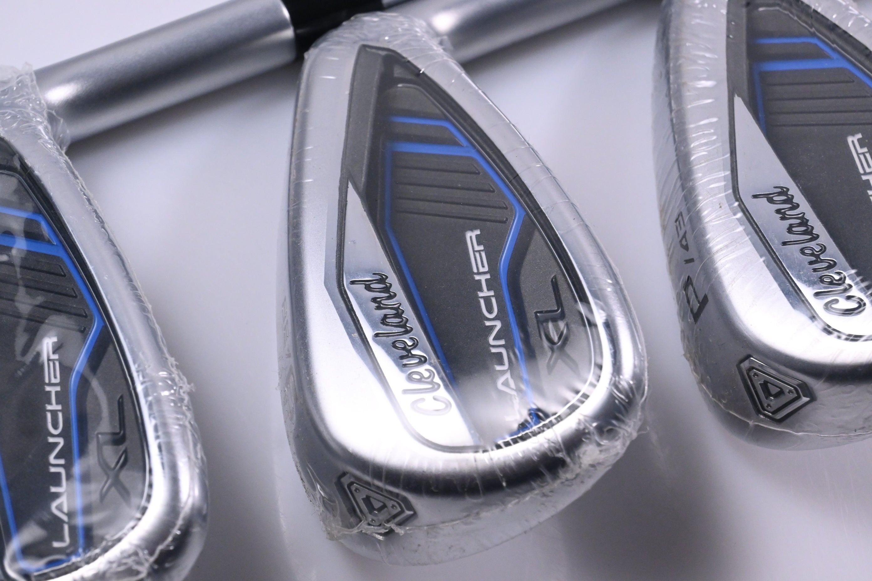 Cleveland Launcher XL Irons / 6-PW / Regular Flex Elevate 95 Shafts