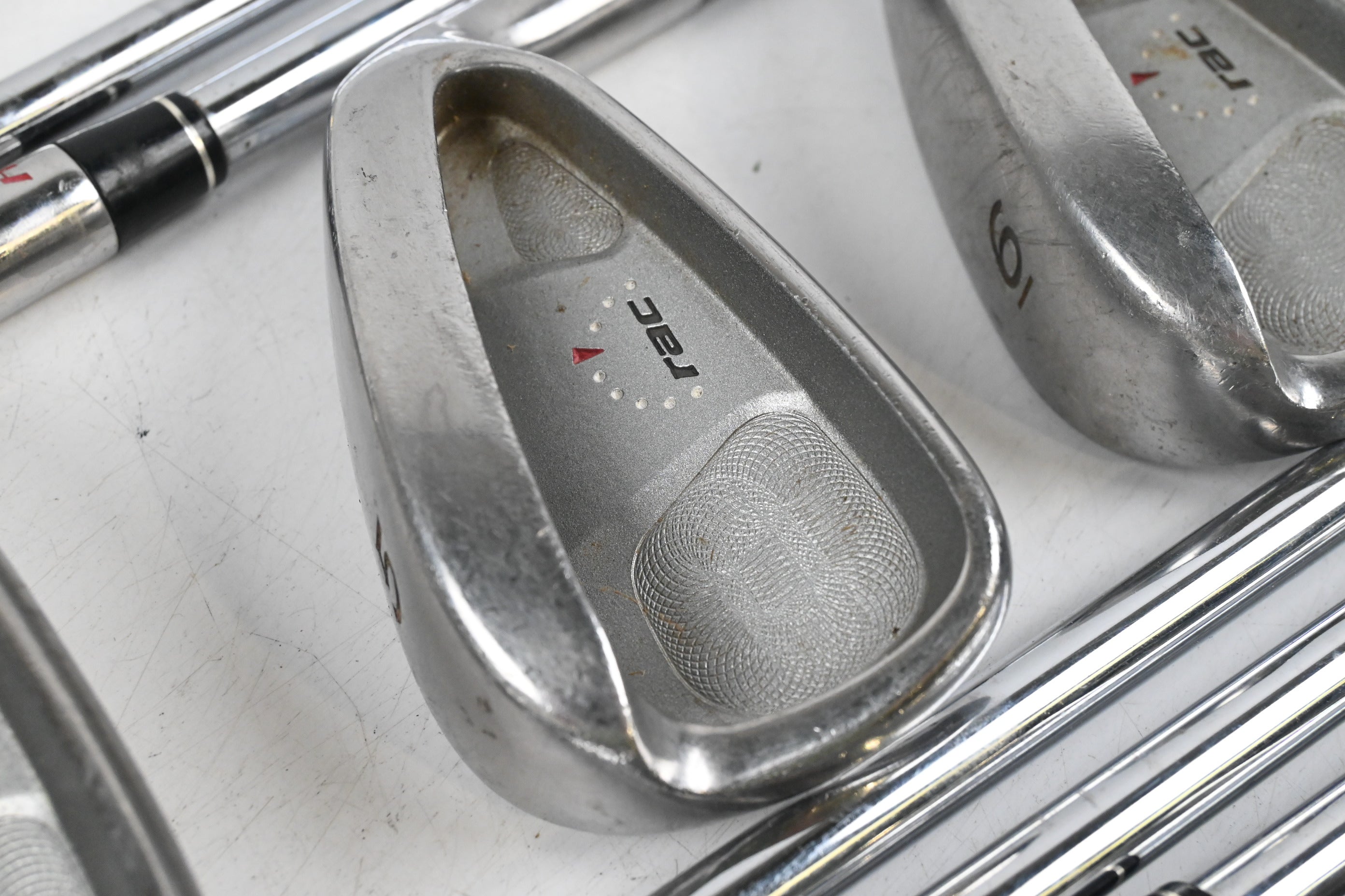 Taylormade RAC HT Irons / 3-PW+SW / Regular Flex Light Metal Shafts