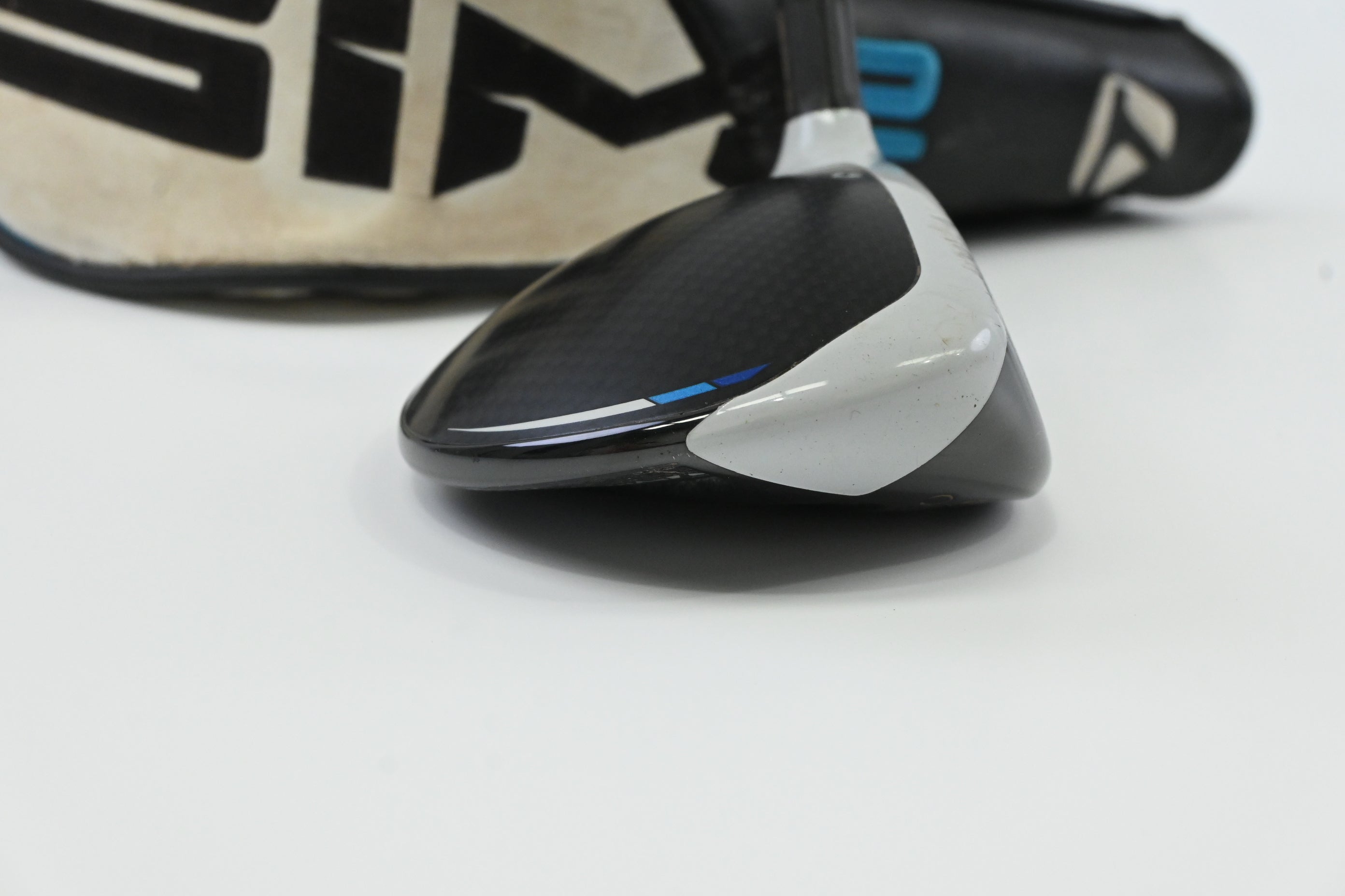 Taylormade SIM2 Max #5 Wood / 18 Degree / Regular Flex Fujikura Ventus Blue 5