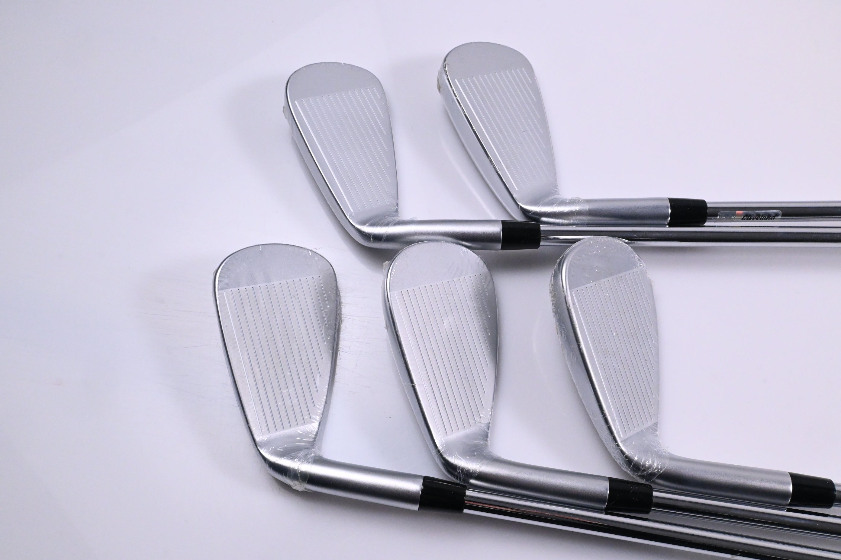 Cleveland Launcher XL Irons / 6-PW / Regular Flex Elevate 95 Shafts